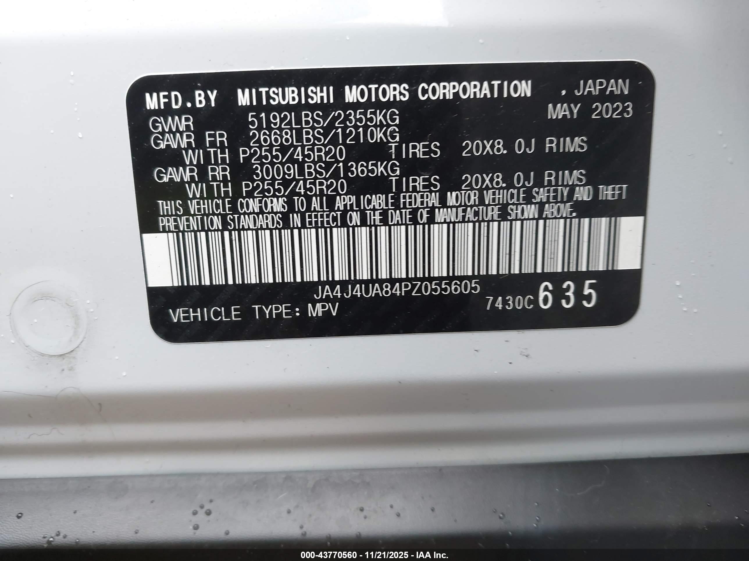 MITSUBISHI OUTLANDER image 9