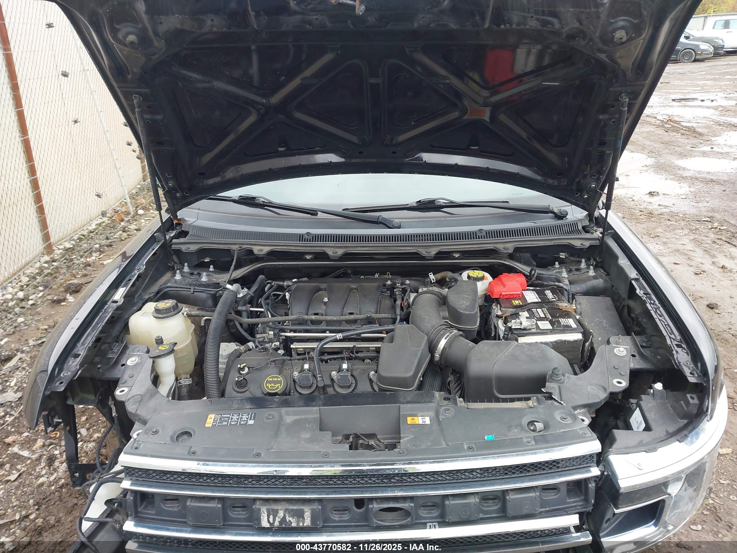 FORD FLEX image 10