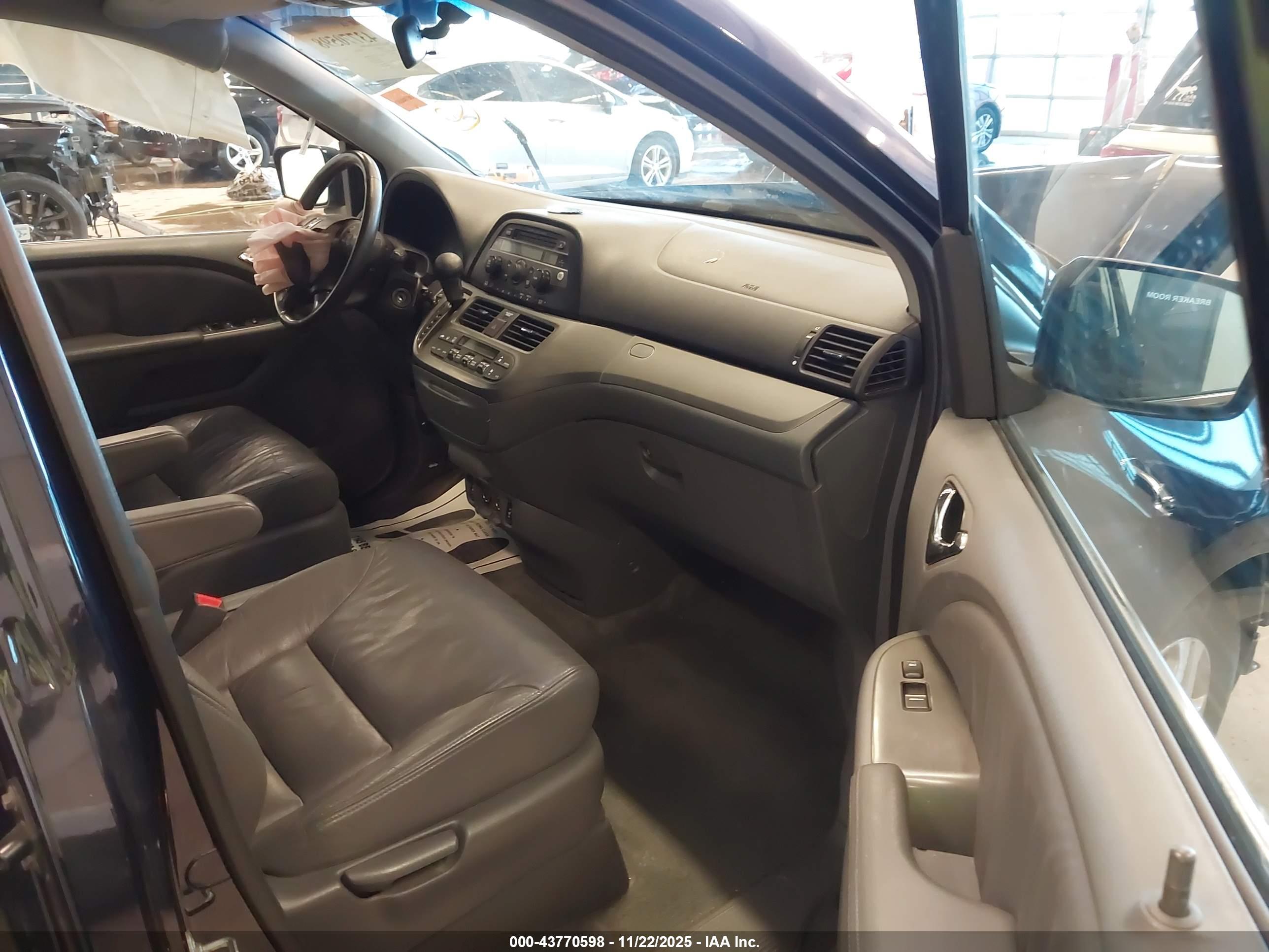 HONDA ODYSSEY image 5