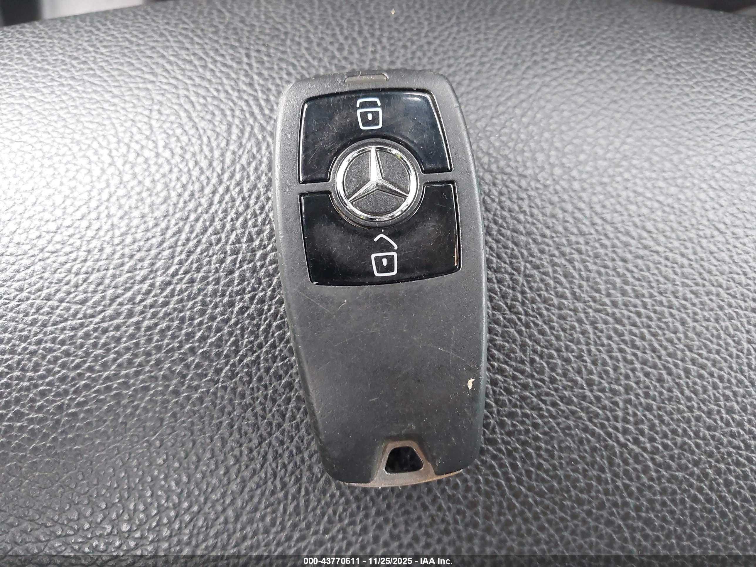 MERCEDES-BENZ SPRINTER image 11