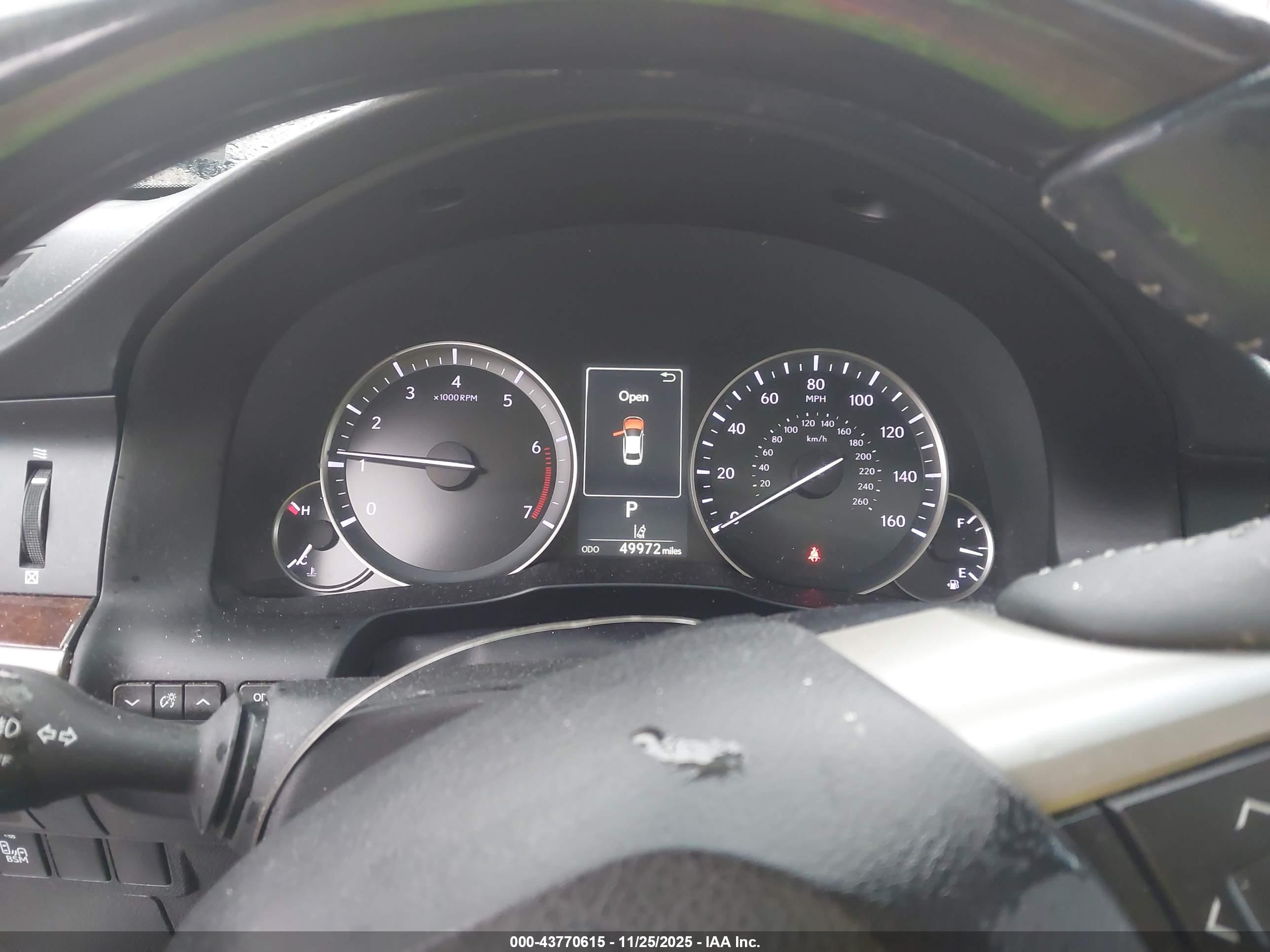 LEXUS ES image 7