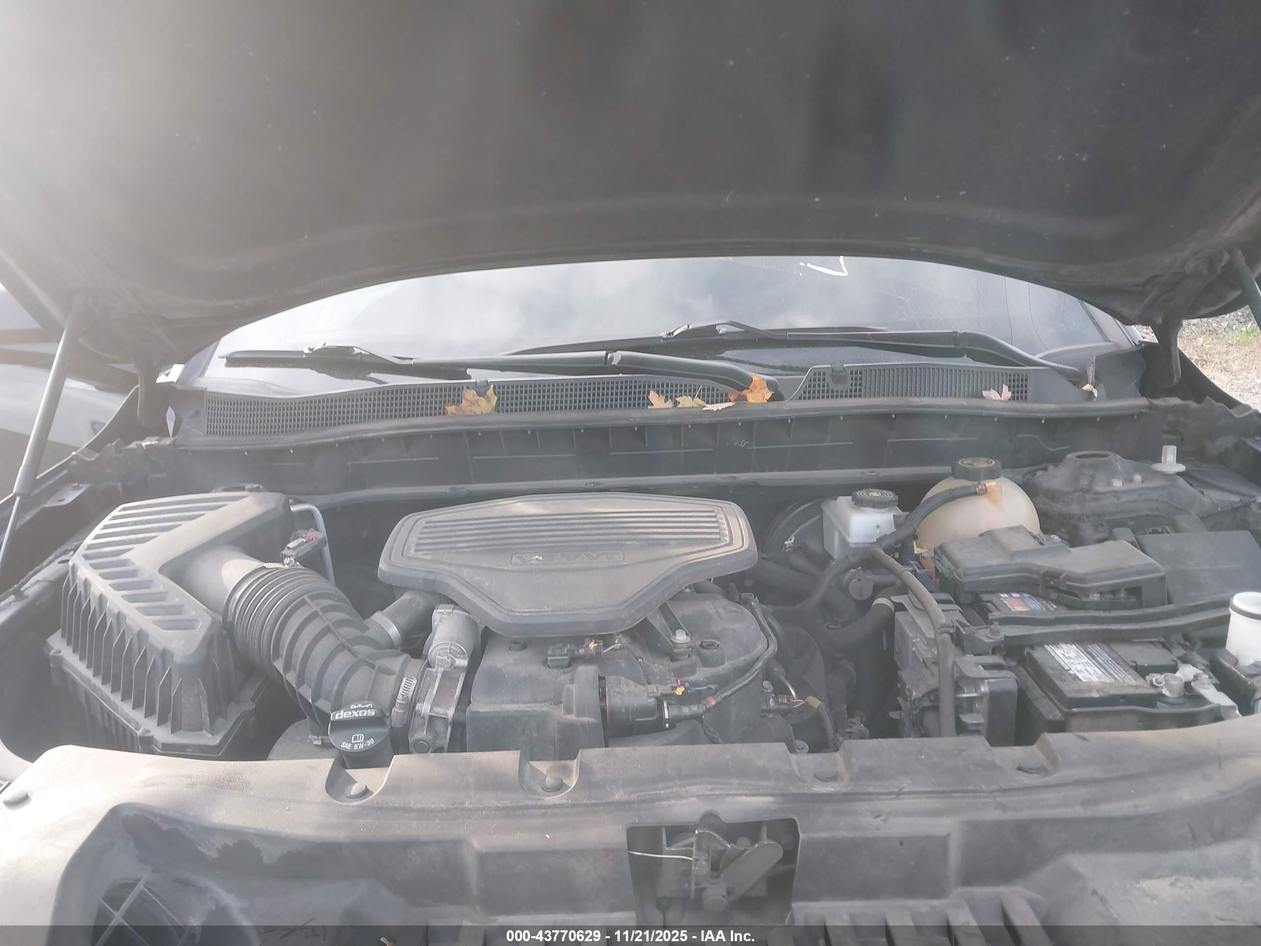 CHEVROLET BLAZER image 10