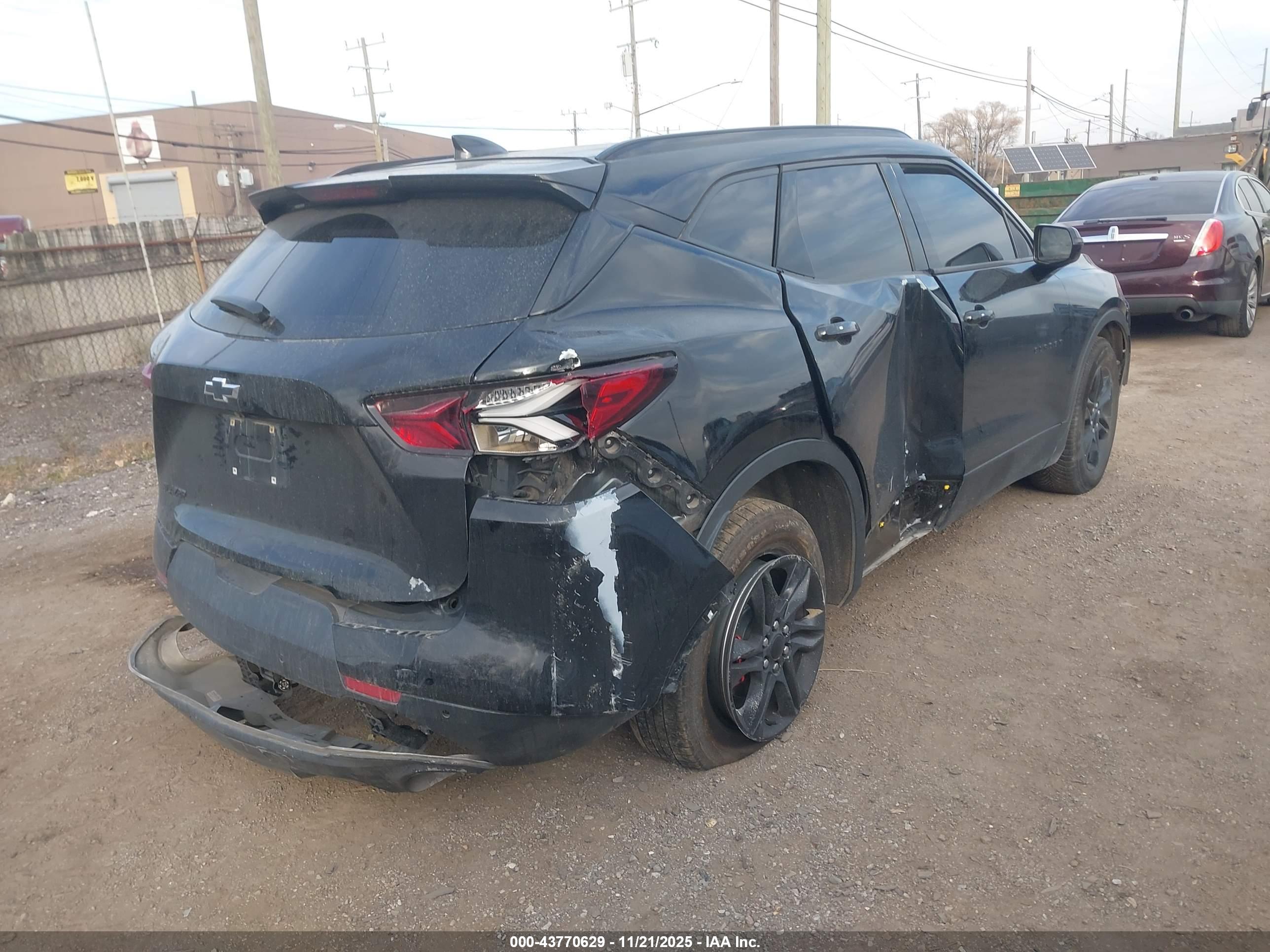 CHEVROLET BLAZER image 4
