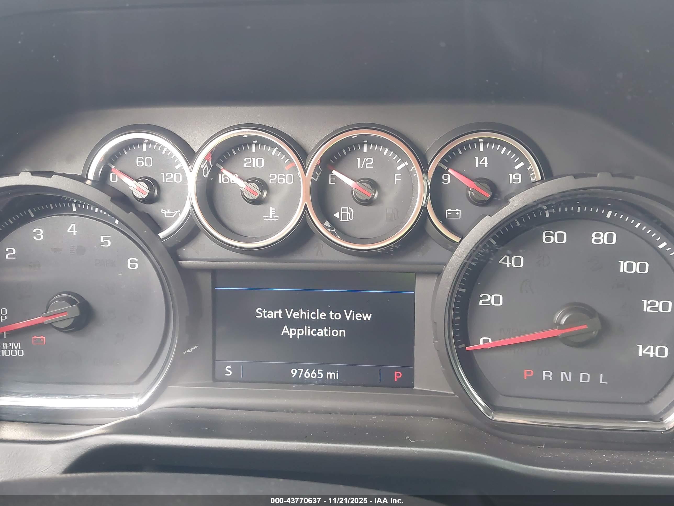 CHEVROLET SILVERADO image 7