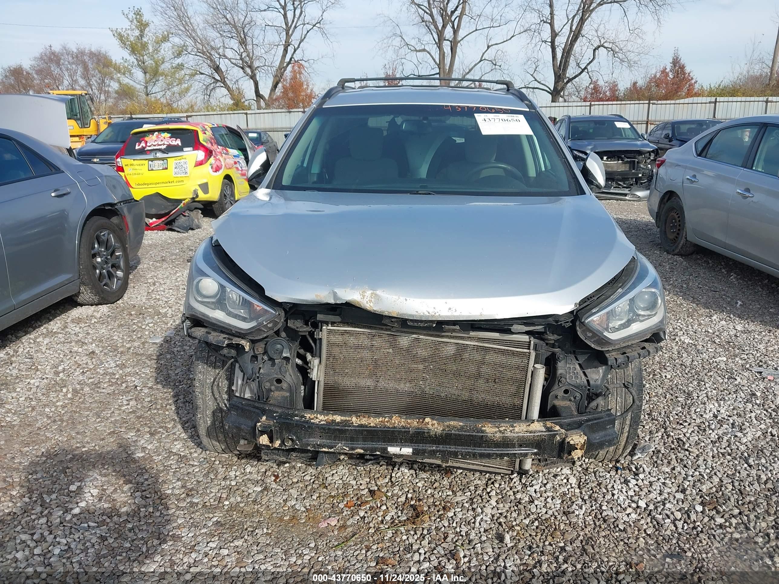 HYUNDAI SANTA image 6
