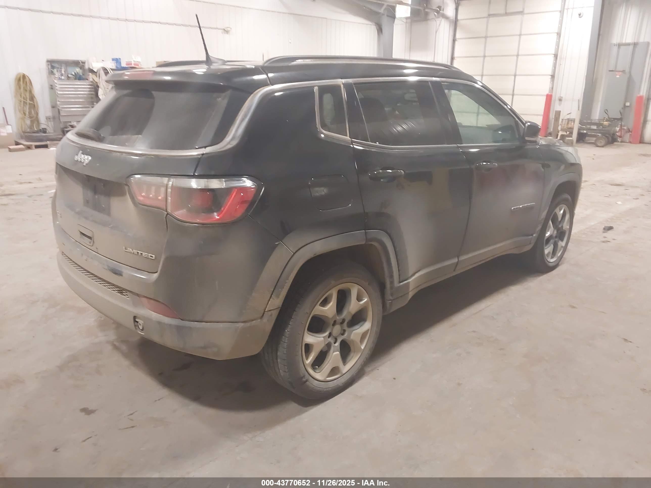 JEEP COMPASS image 4