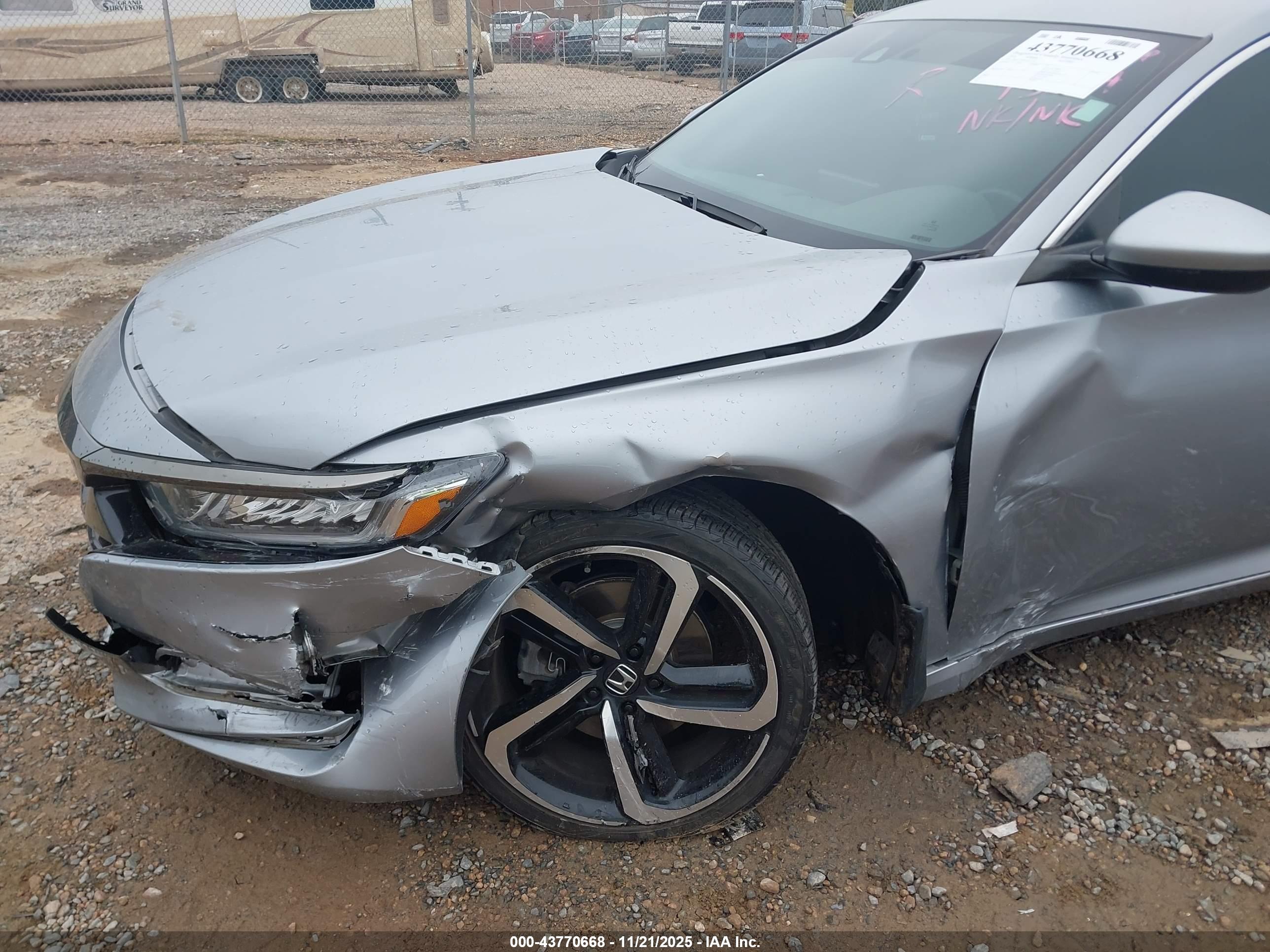 HONDA ACCORD image 6