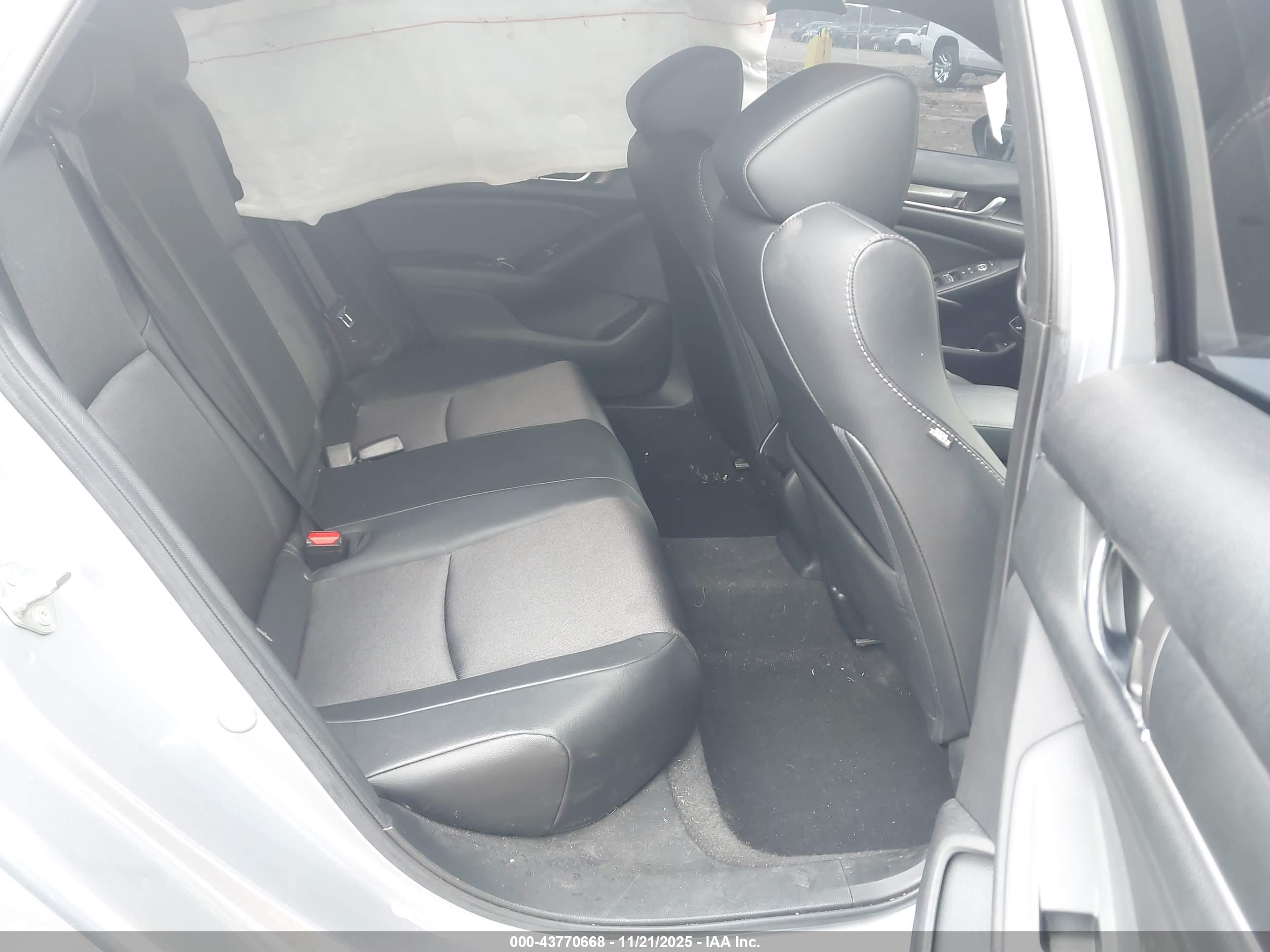 HONDA ACCORD image 8