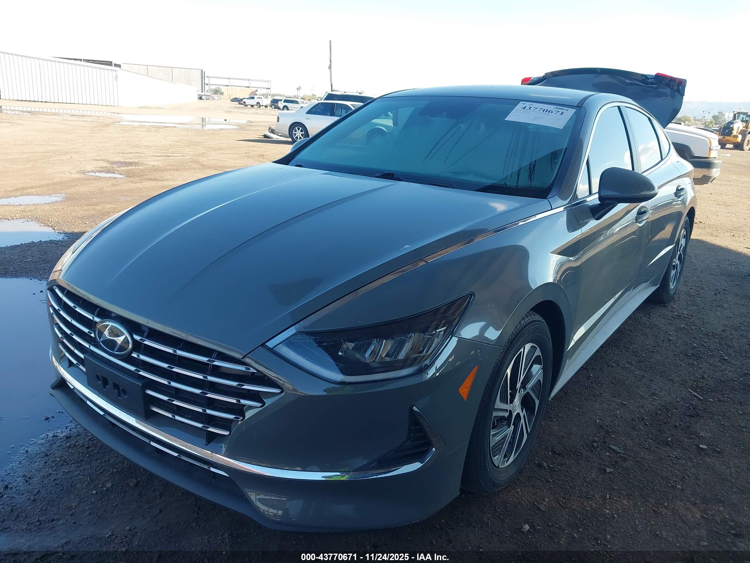 HYUNDAI SONATA image 2