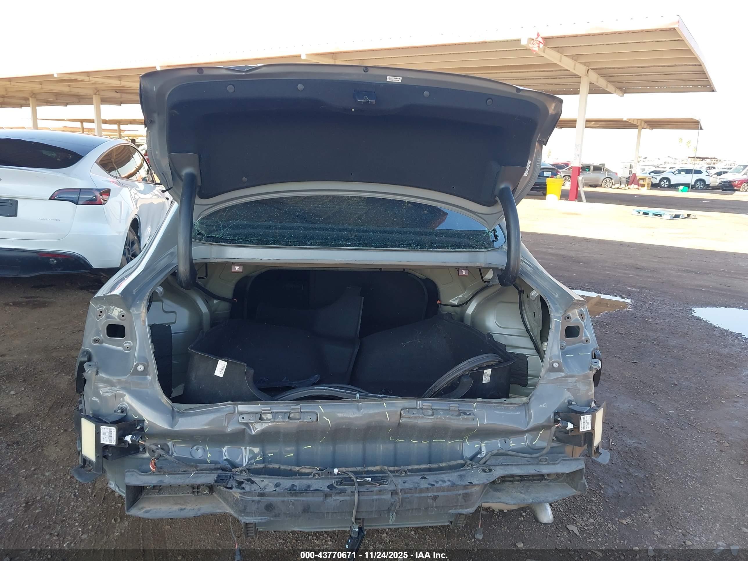 HYUNDAI SONATA image 6