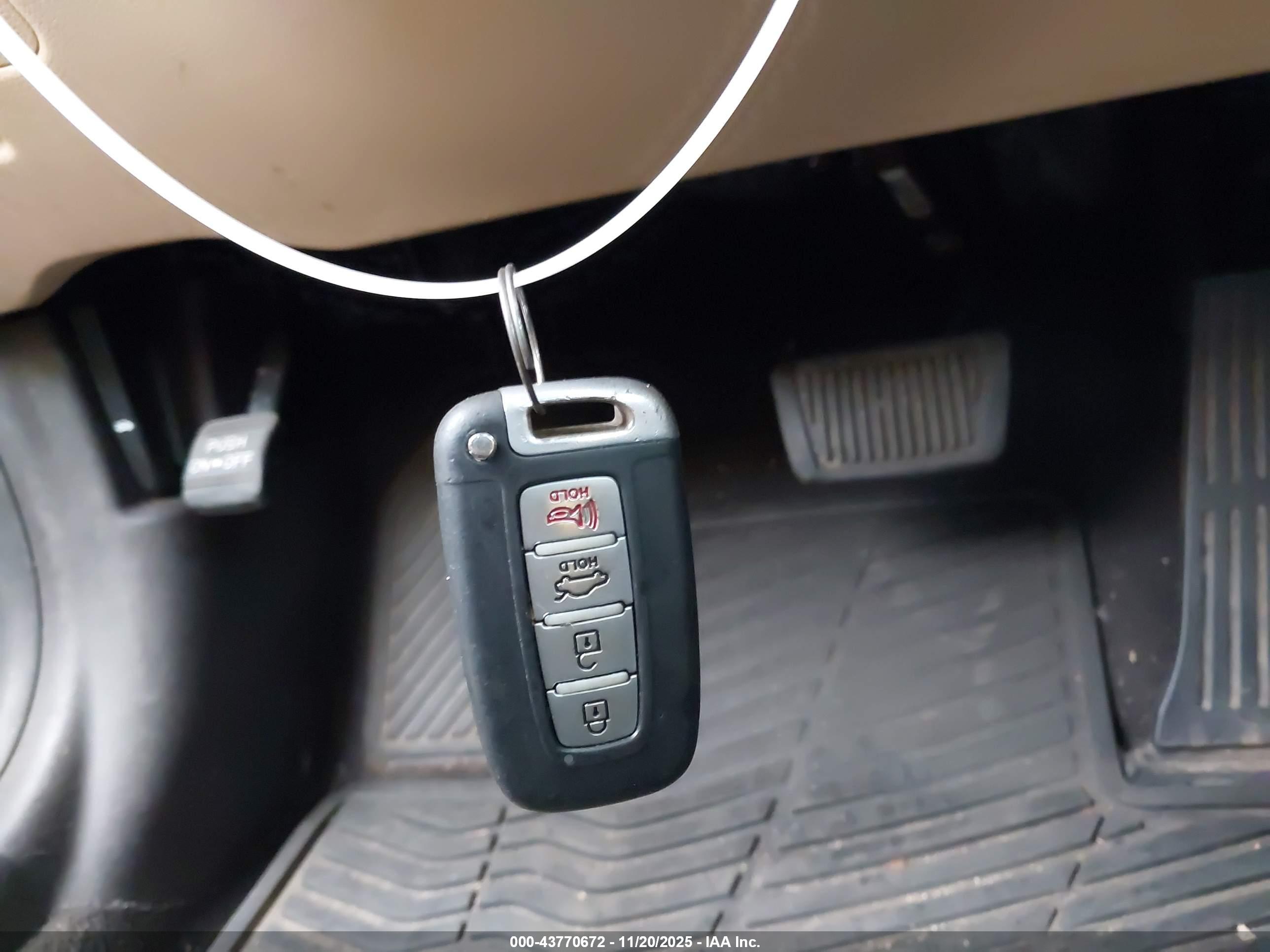 HYUNDAI SONATA image 11