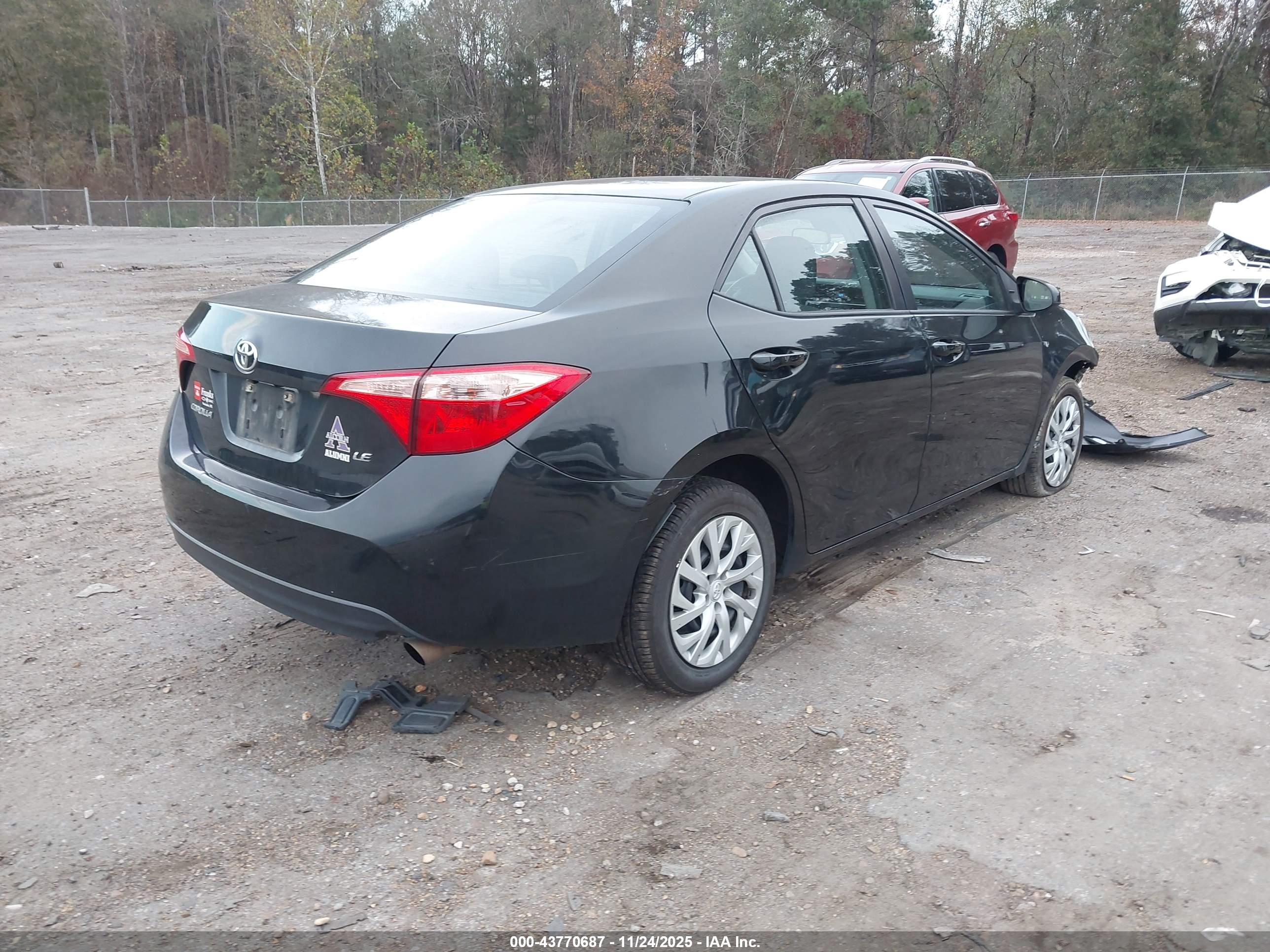 TOYOTA COROLLA image 4