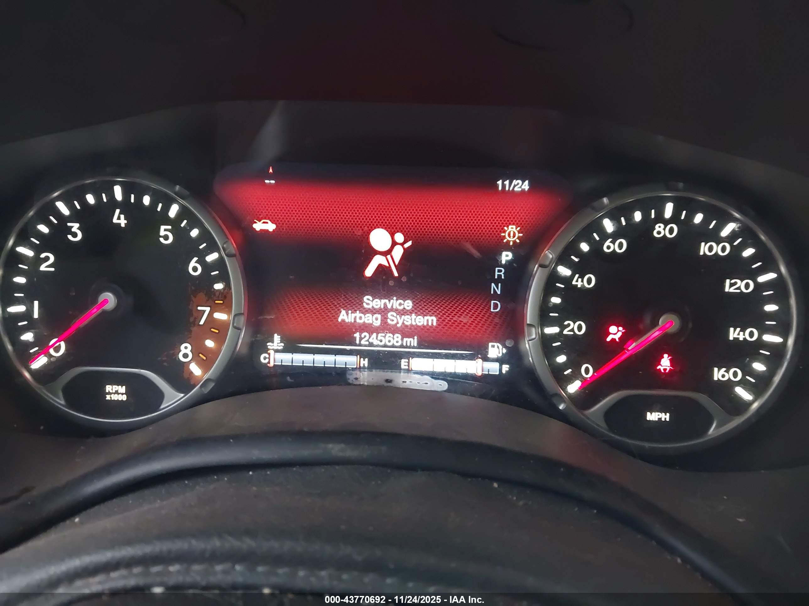 JEEP RENEGADE image 7