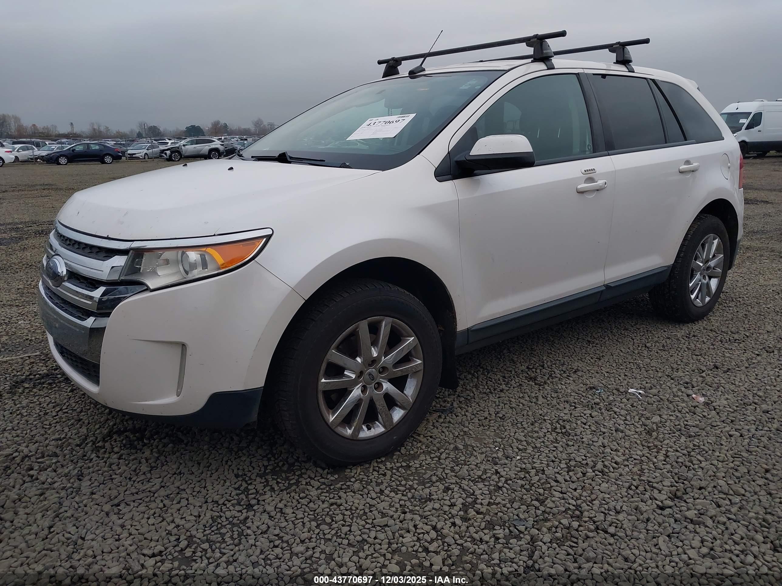FORD EDGE image 2