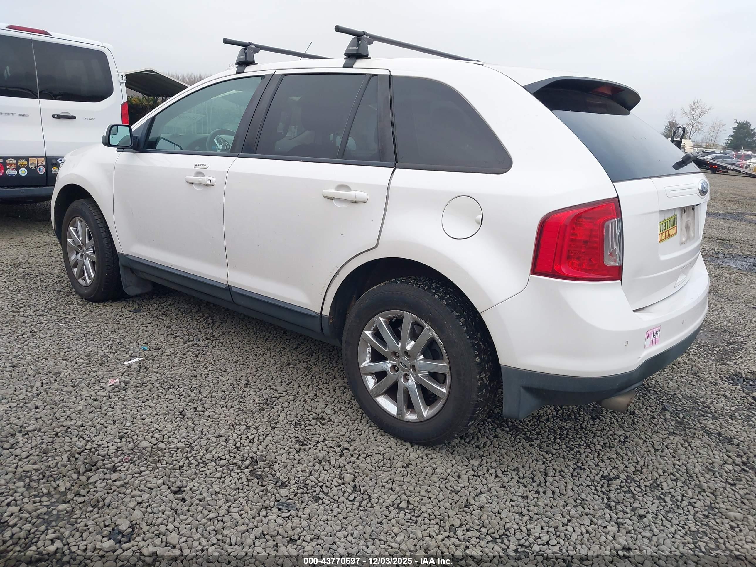 FORD EDGE image 3