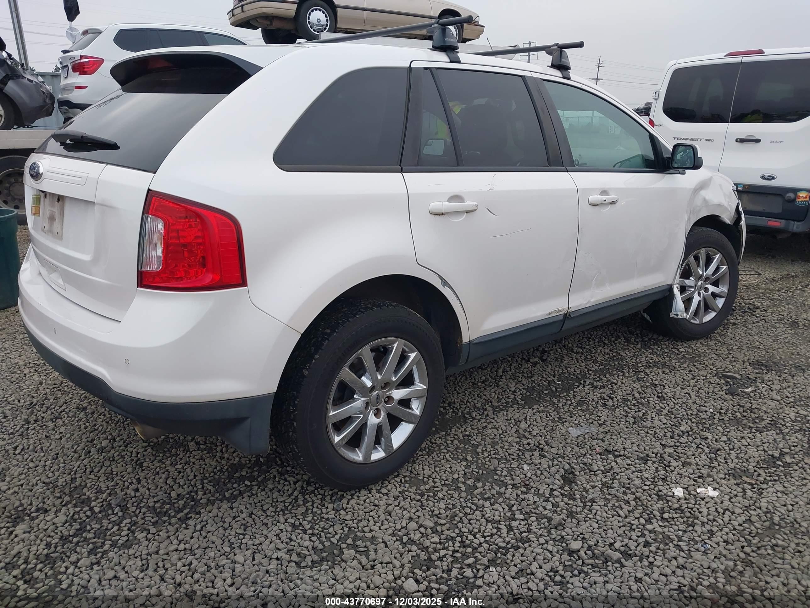 FORD EDGE image 4