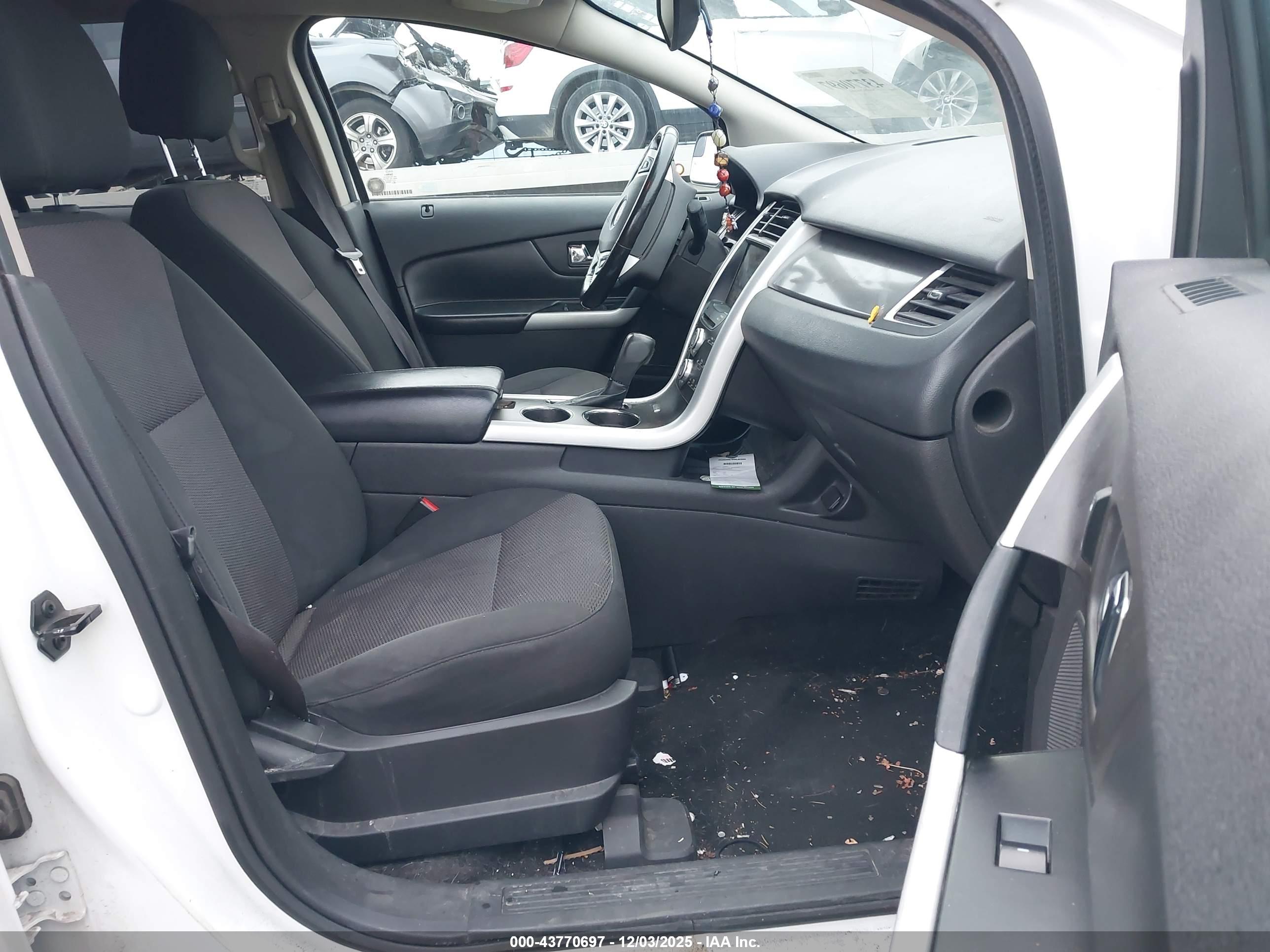 FORD EDGE image 5