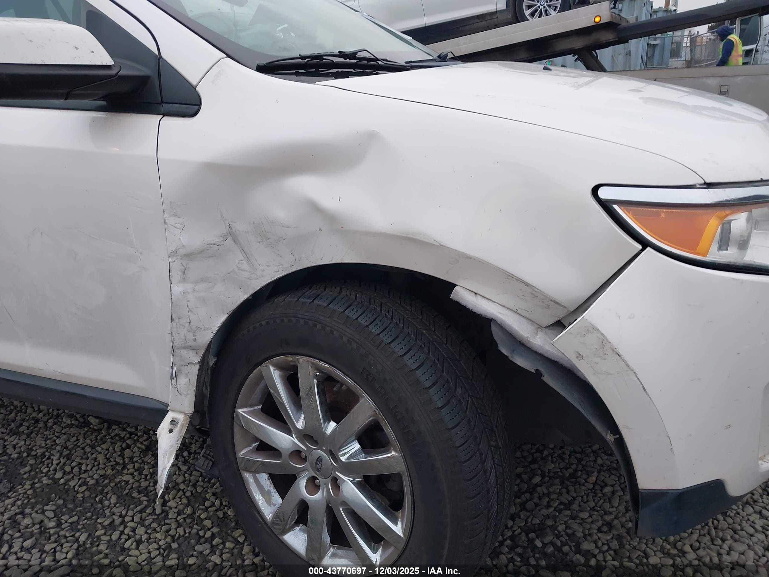 FORD EDGE image 6