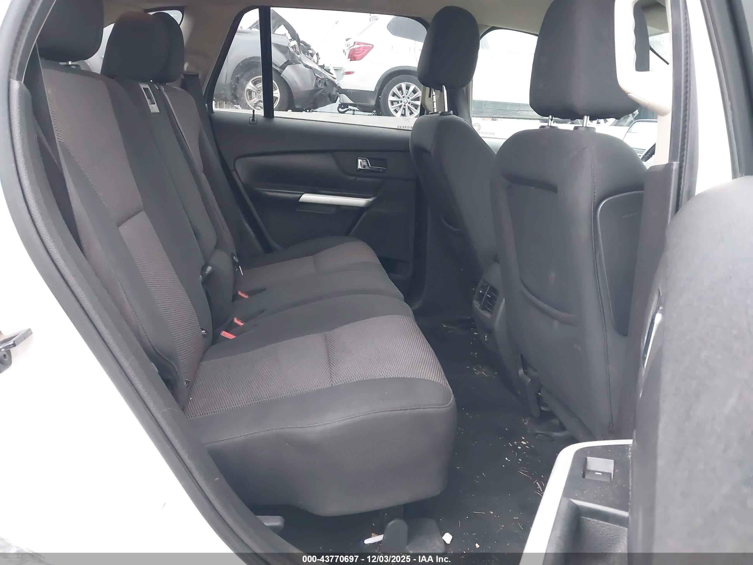 FORD EDGE image 8