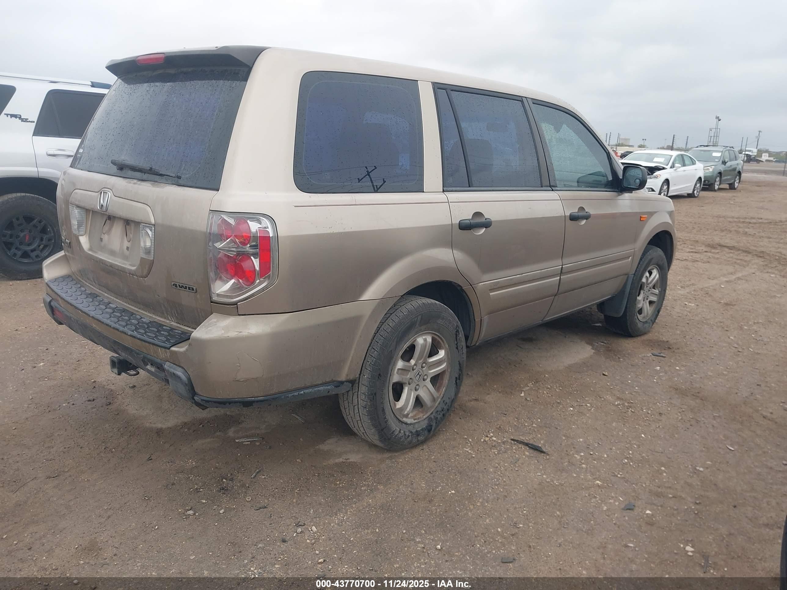 HONDA PILOT image 4