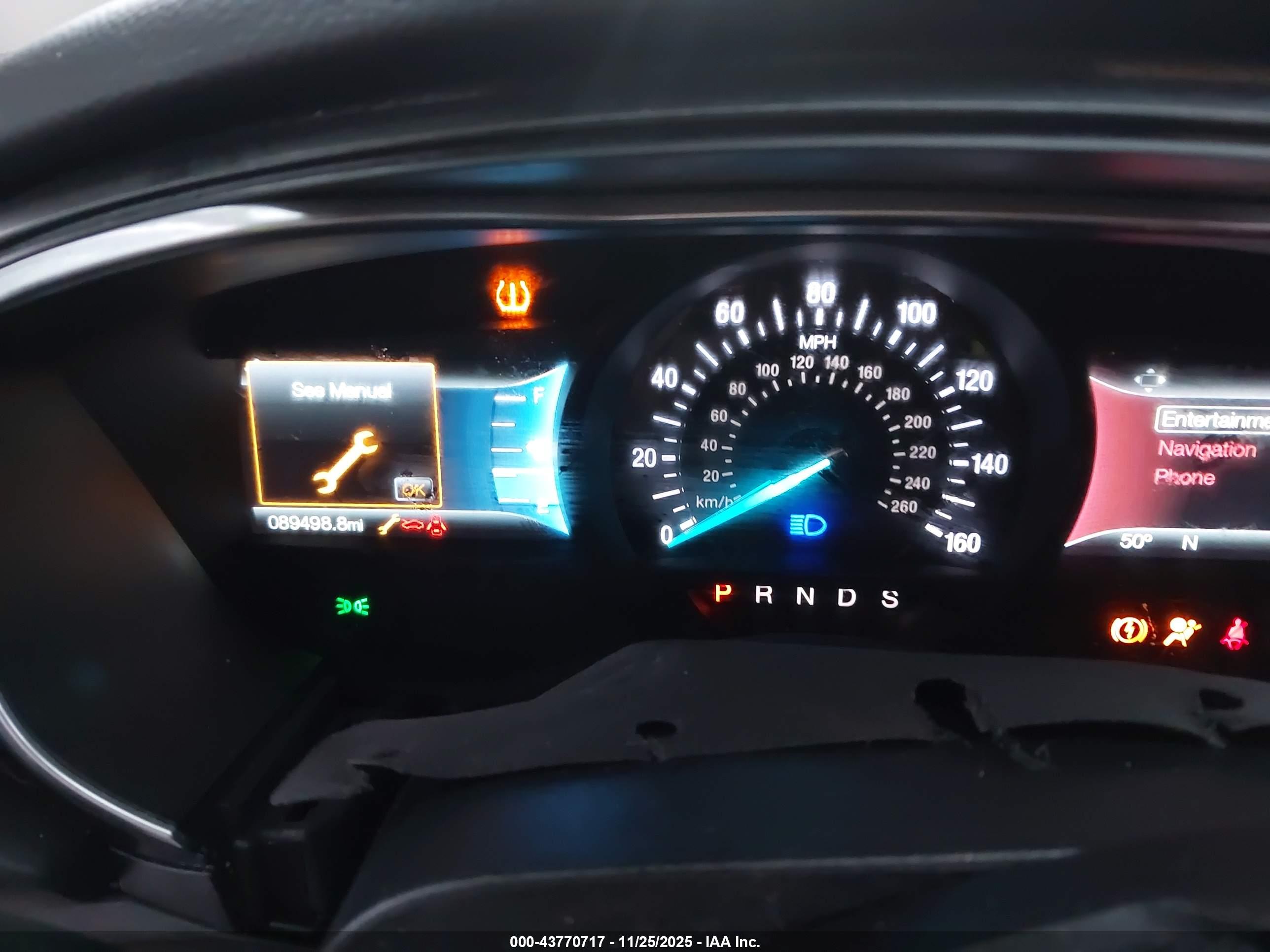 FORD FUSION image 7