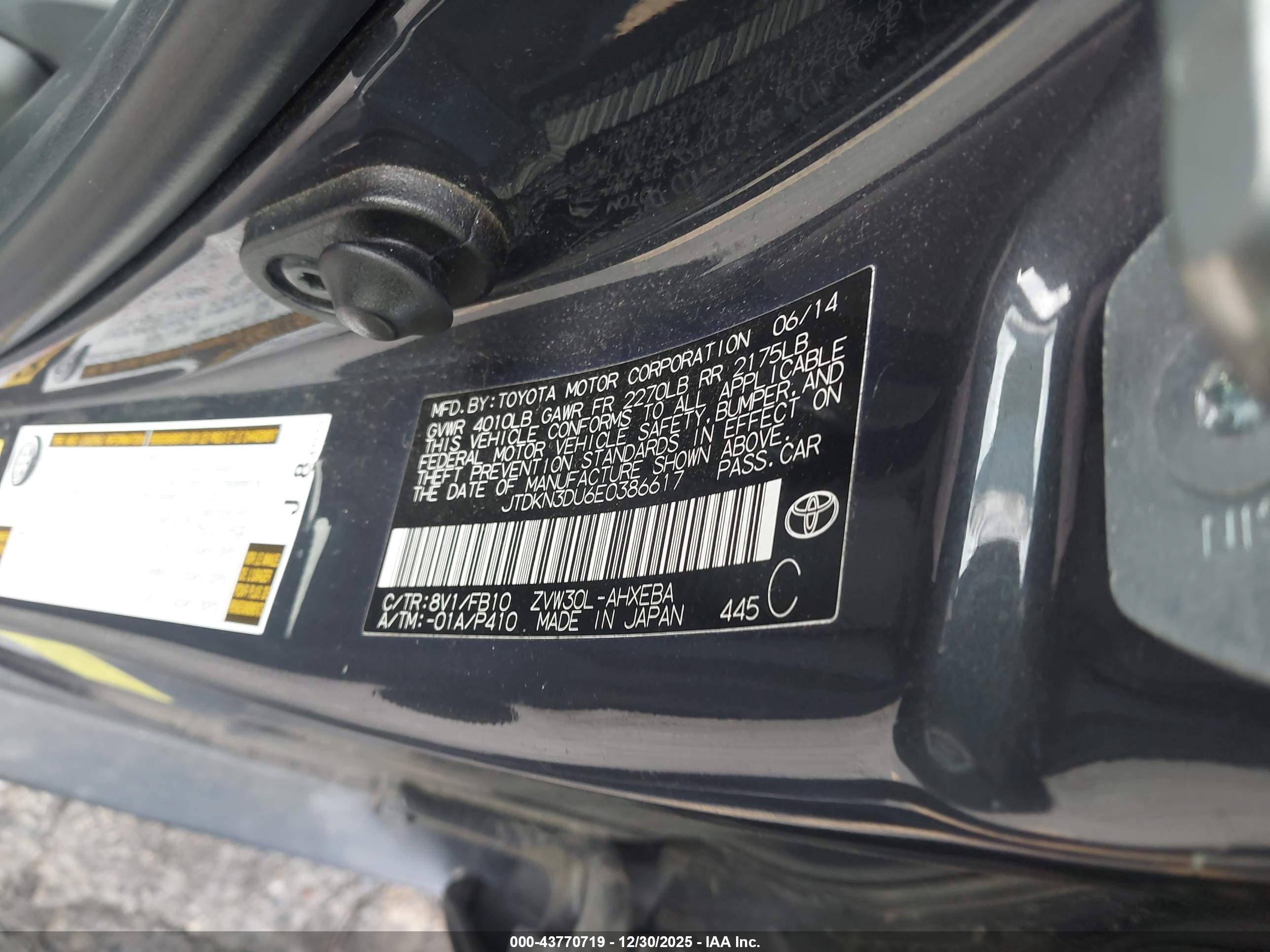 TOYOTA PRIUS image 9