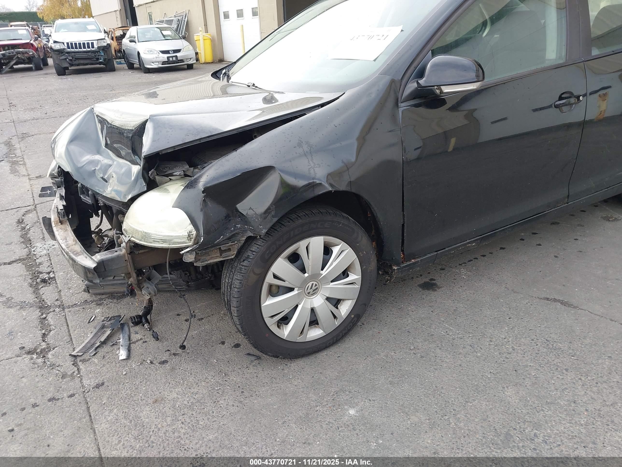 VOLKSWAGEN JETTA image 6