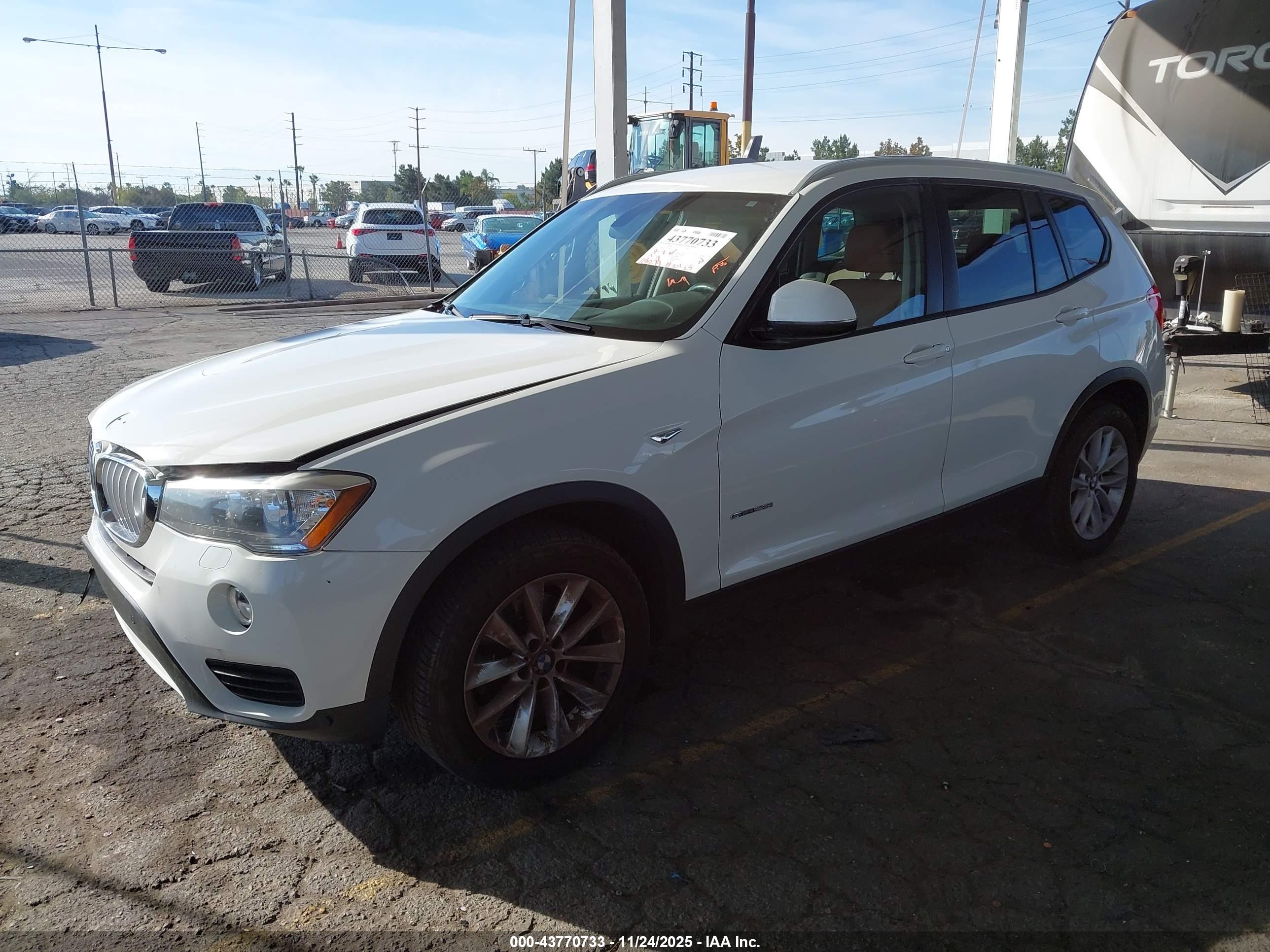 BMW X3 image 2