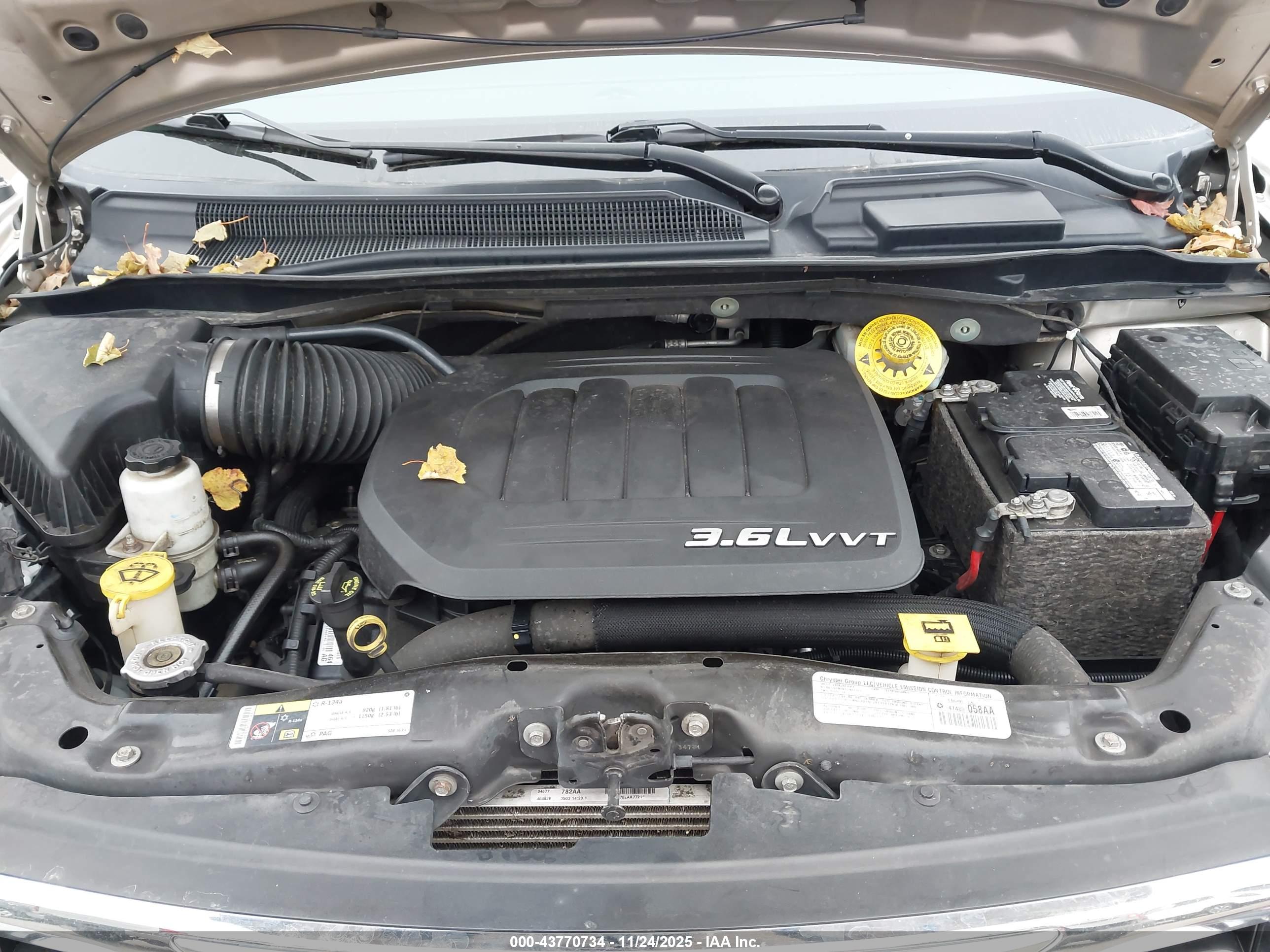 CHRYSLER TOWN image 10