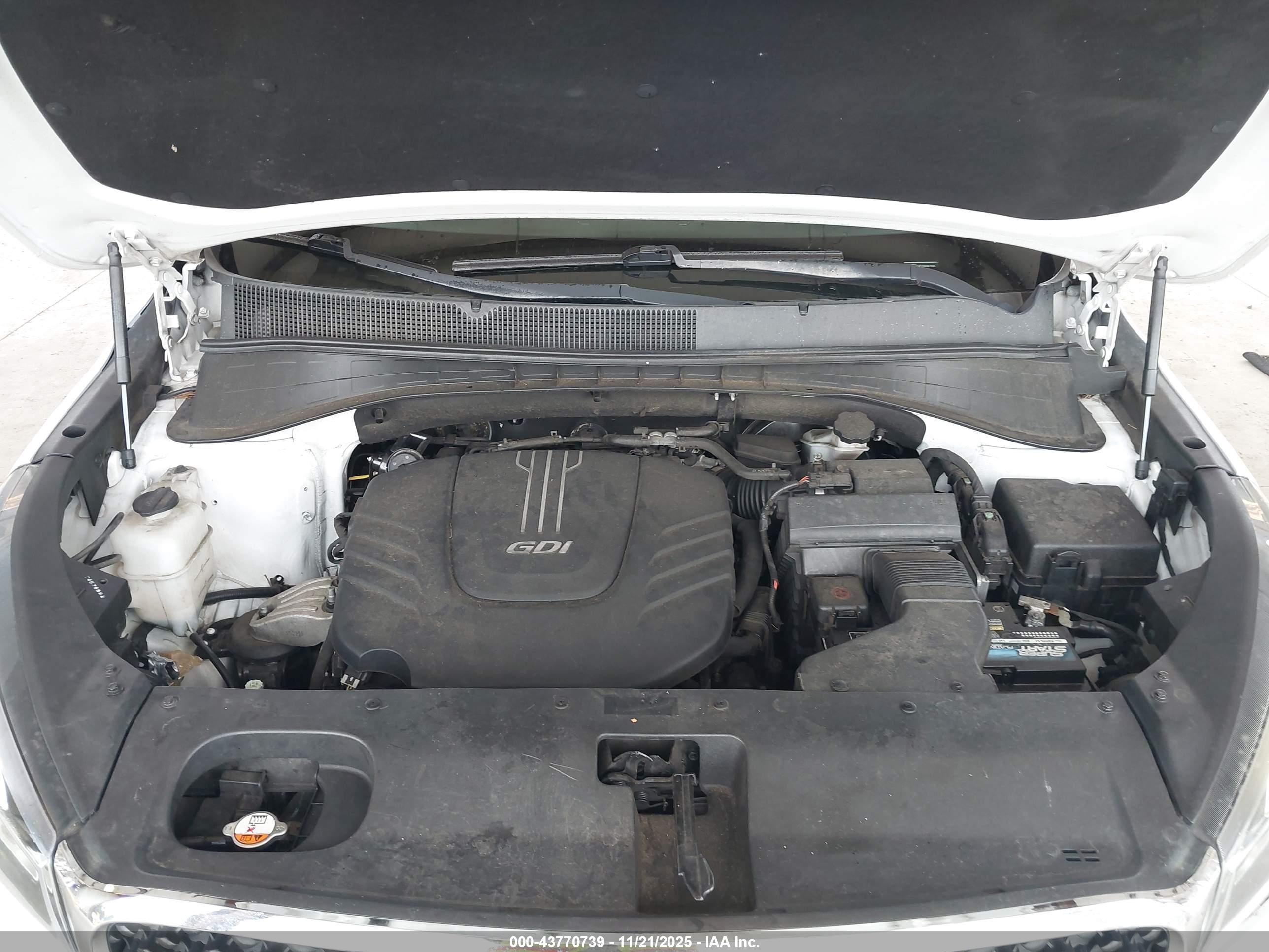 KIA SORENTO image 10