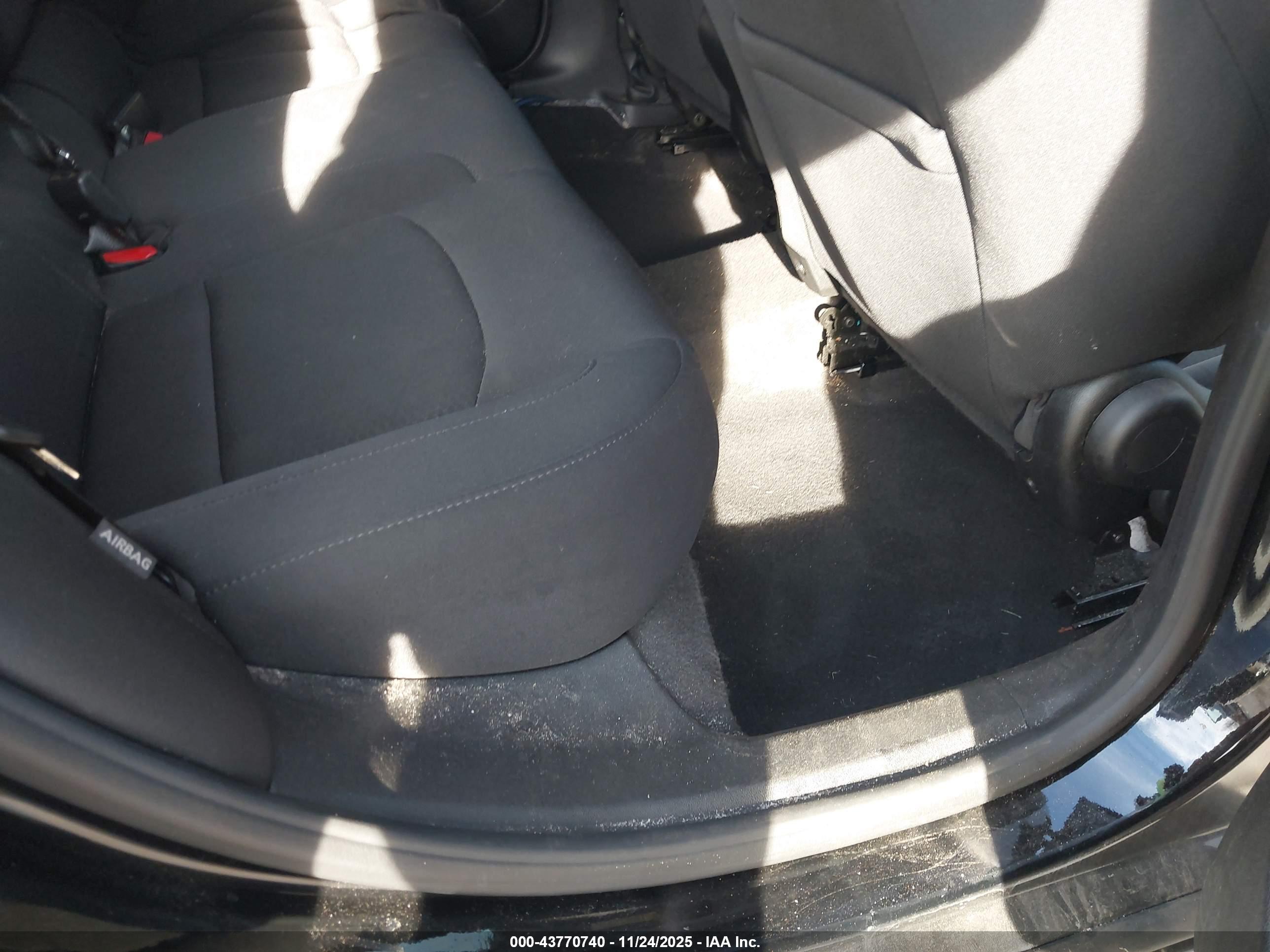 CHEVROLET MALIBU image 8