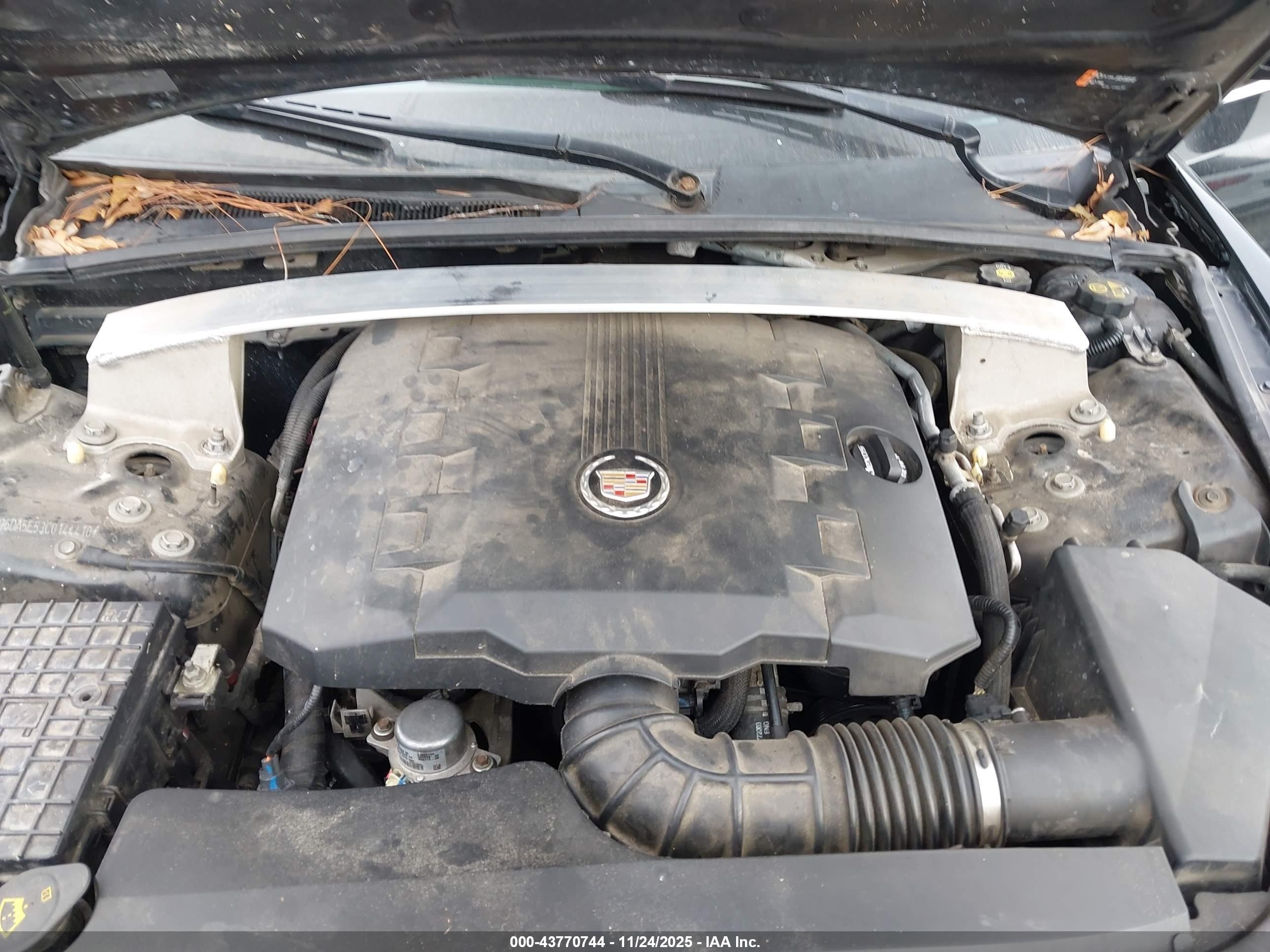 CADILLAC CTS image 10