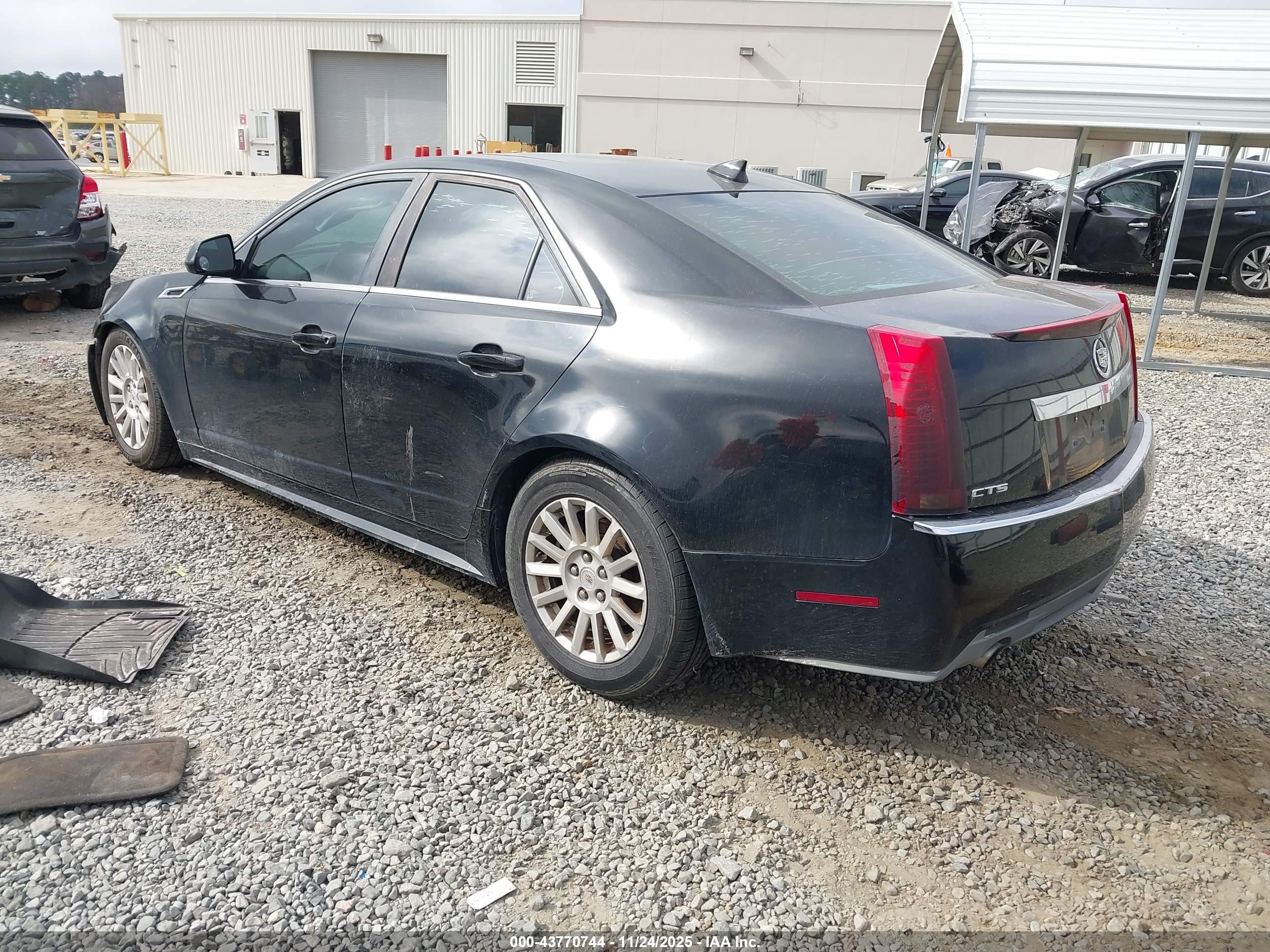 CADILLAC CTS image 3