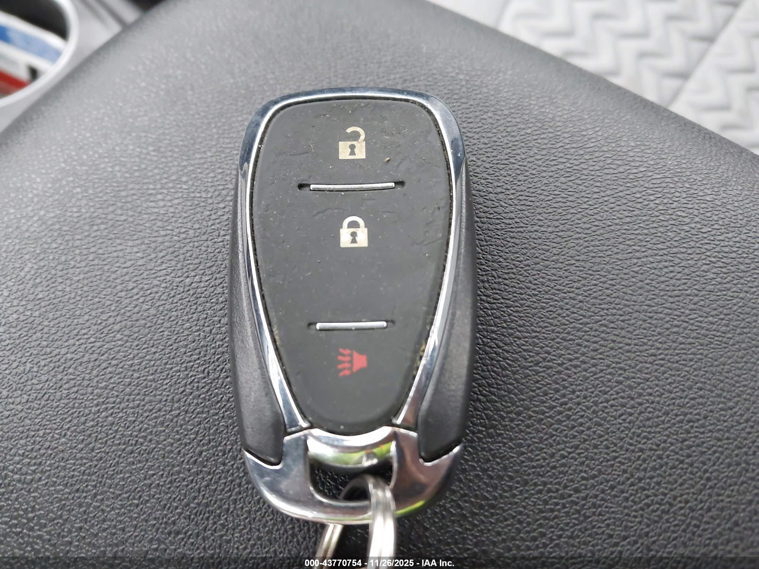 CHEVROLET EQUINOX image 11