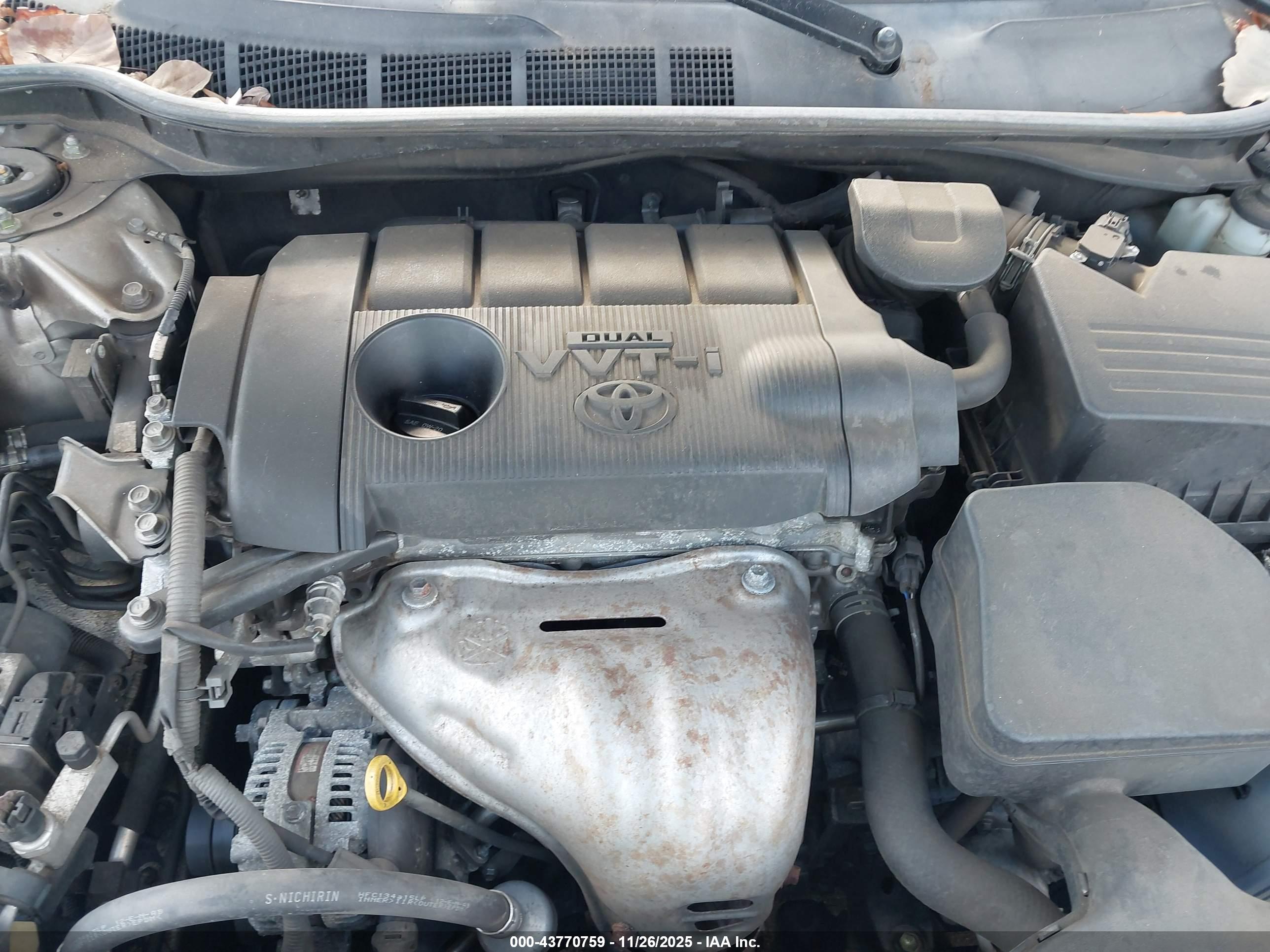 TOYOTA CAMRY image 10