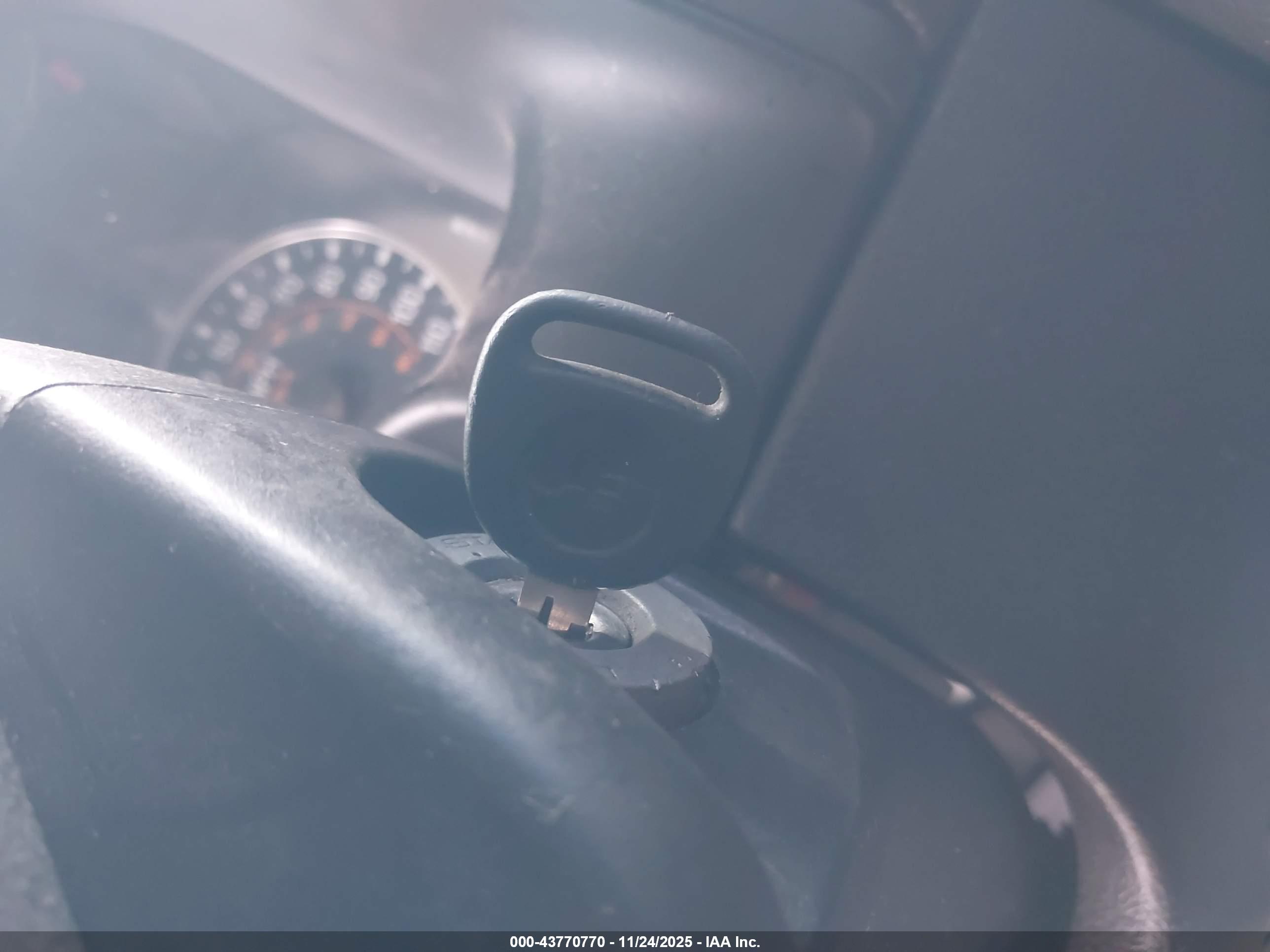 HUMMER H3 image 11