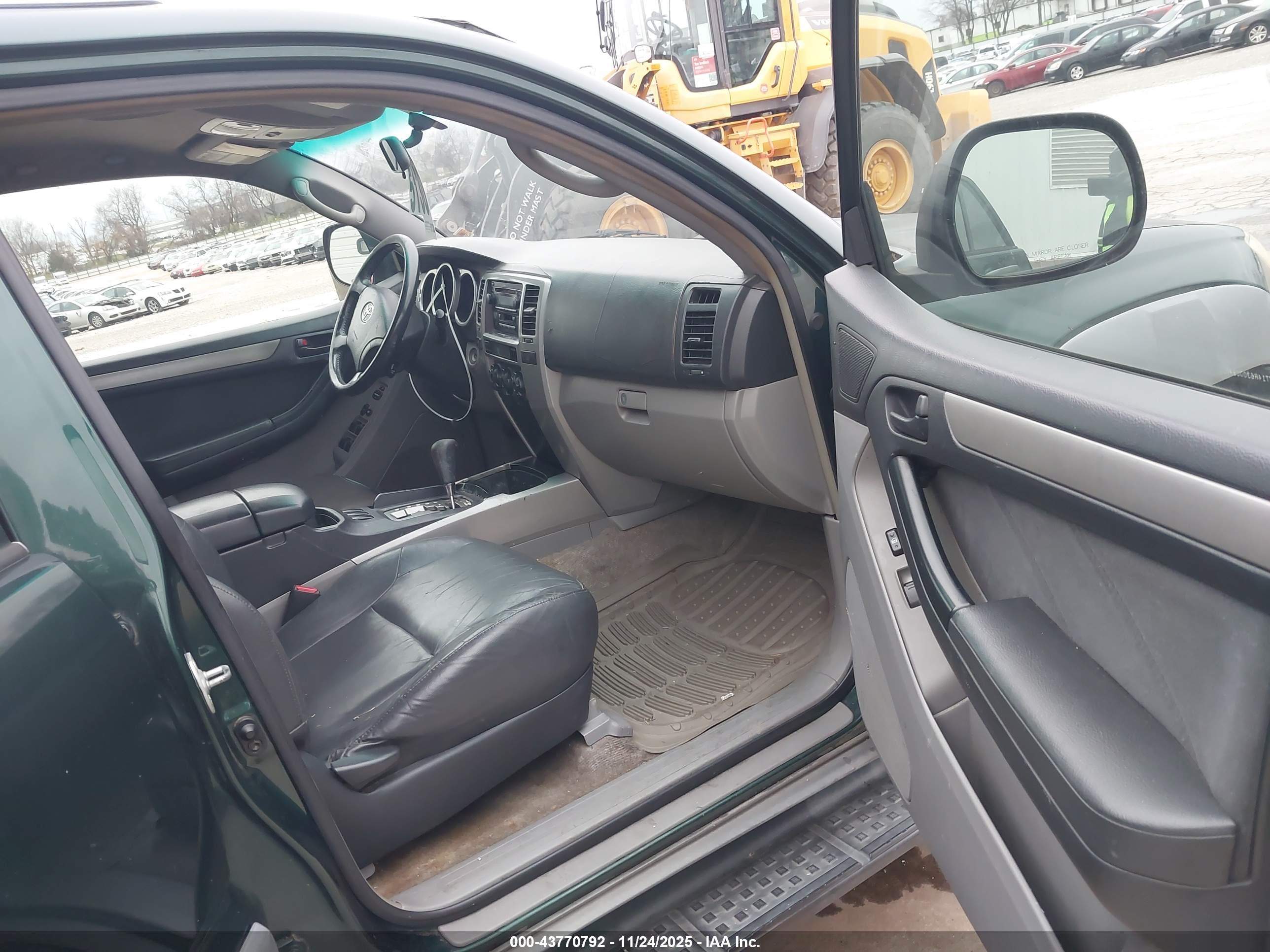 TOYOTA 4RUNNER image 5