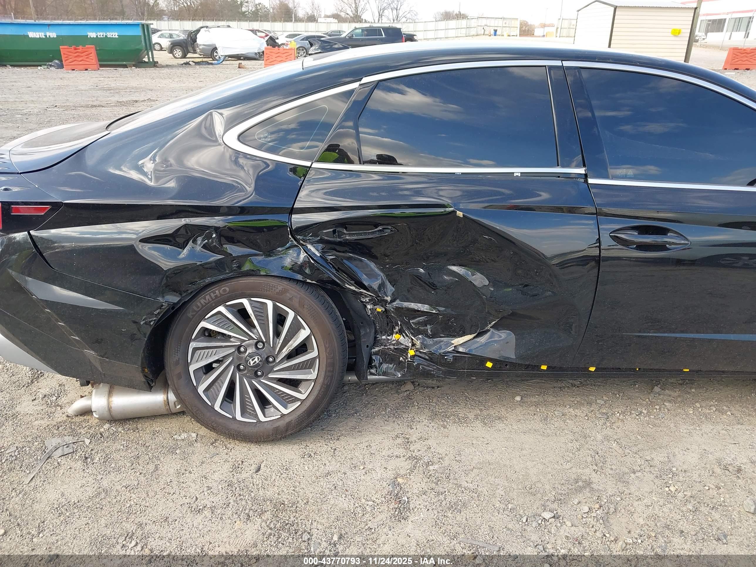HYUNDAI SONATA image 6