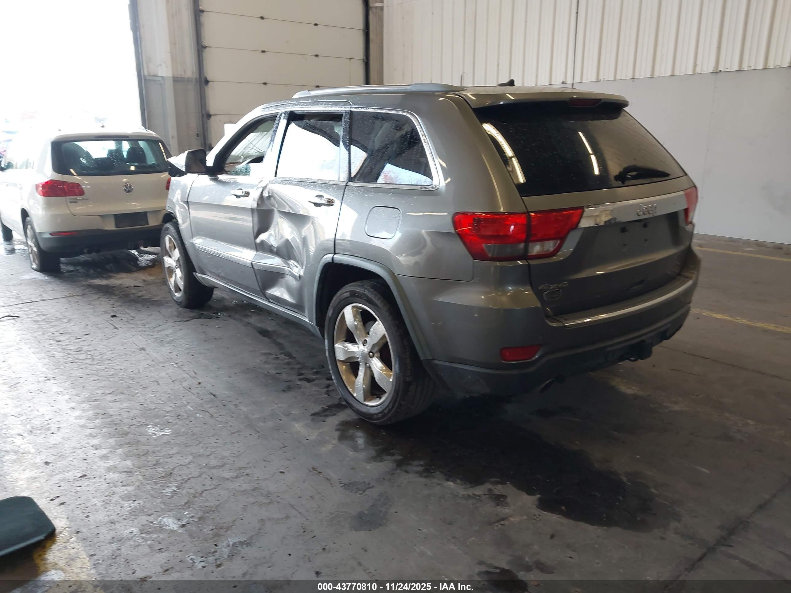 JEEP GRAND image 3