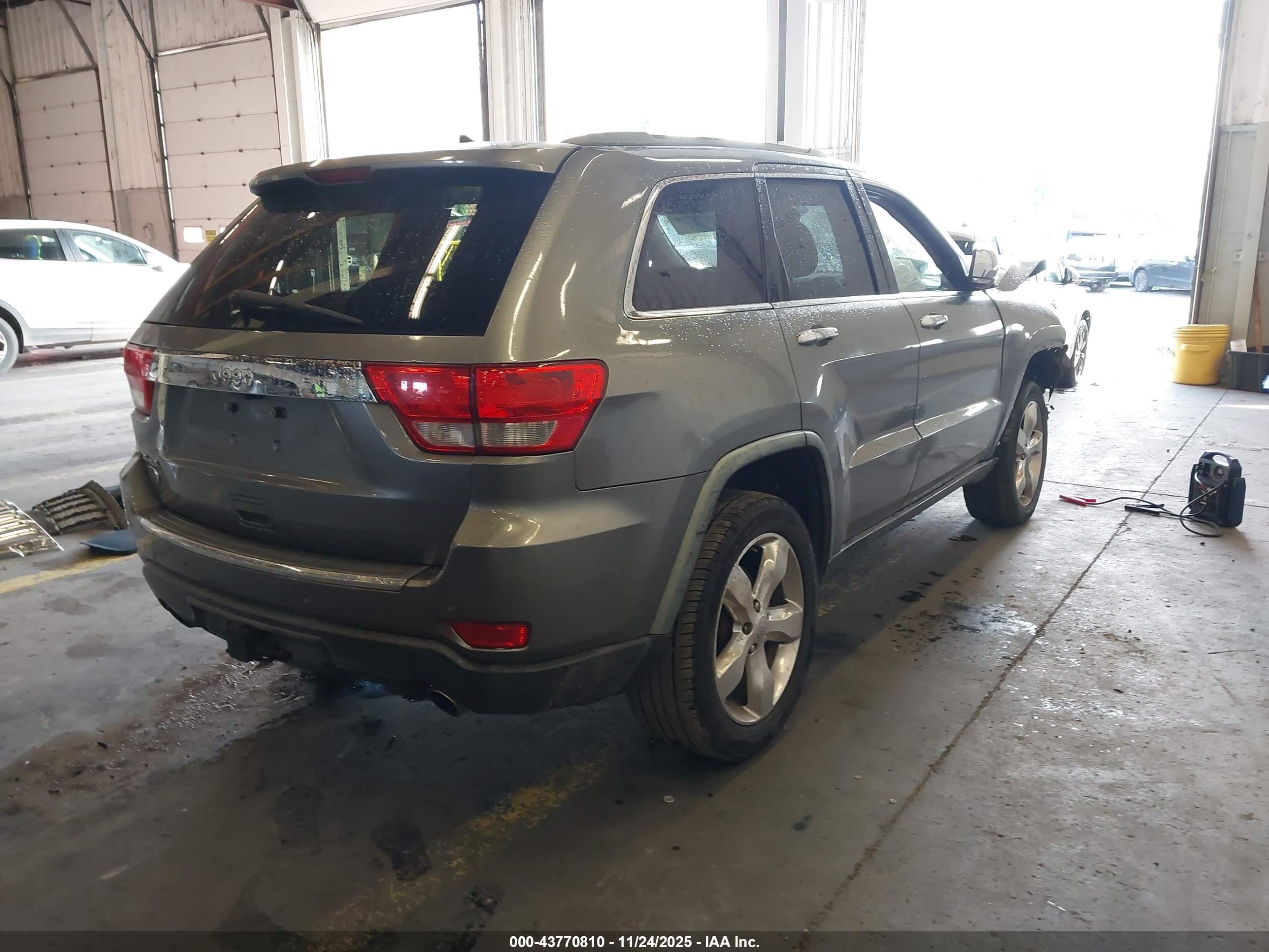 JEEP GRAND image 4