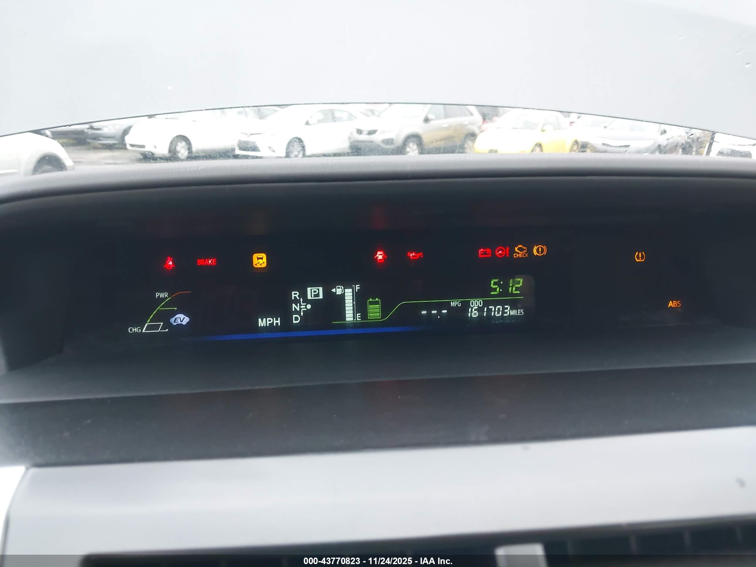 TOYOTA PRIUS image 7
