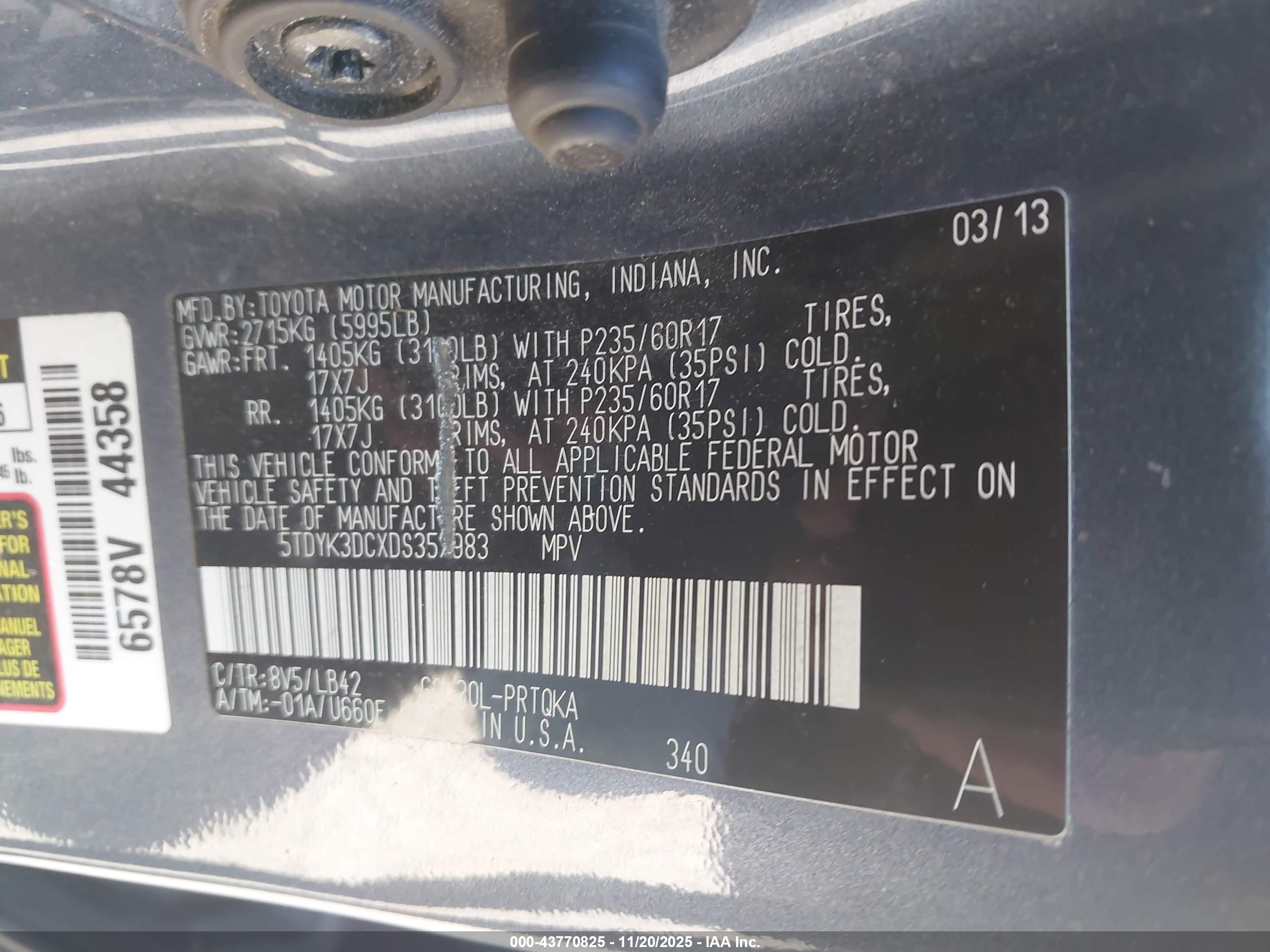 TOYOTA SIENNA image 9