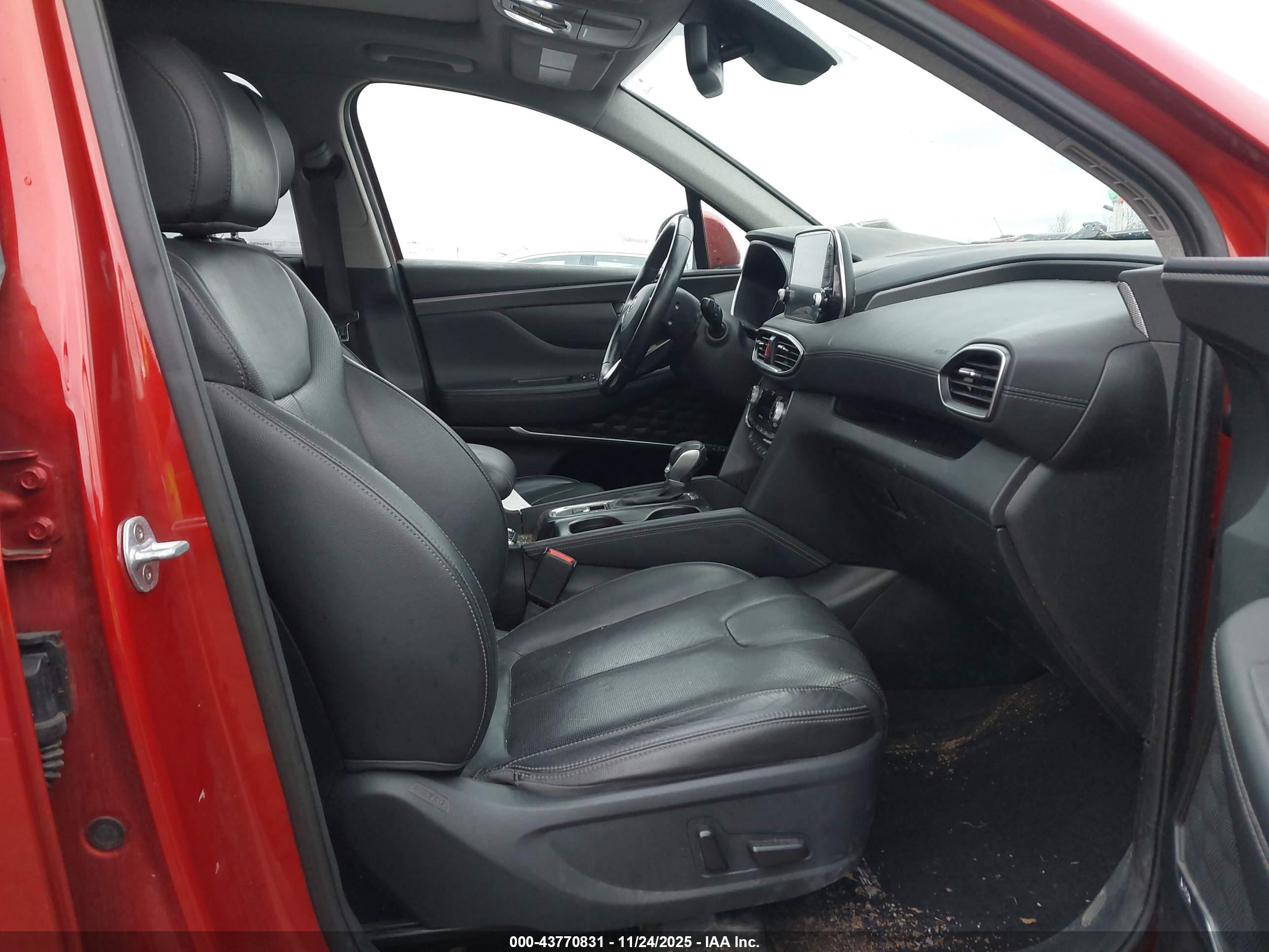HYUNDAI SANTA image 5