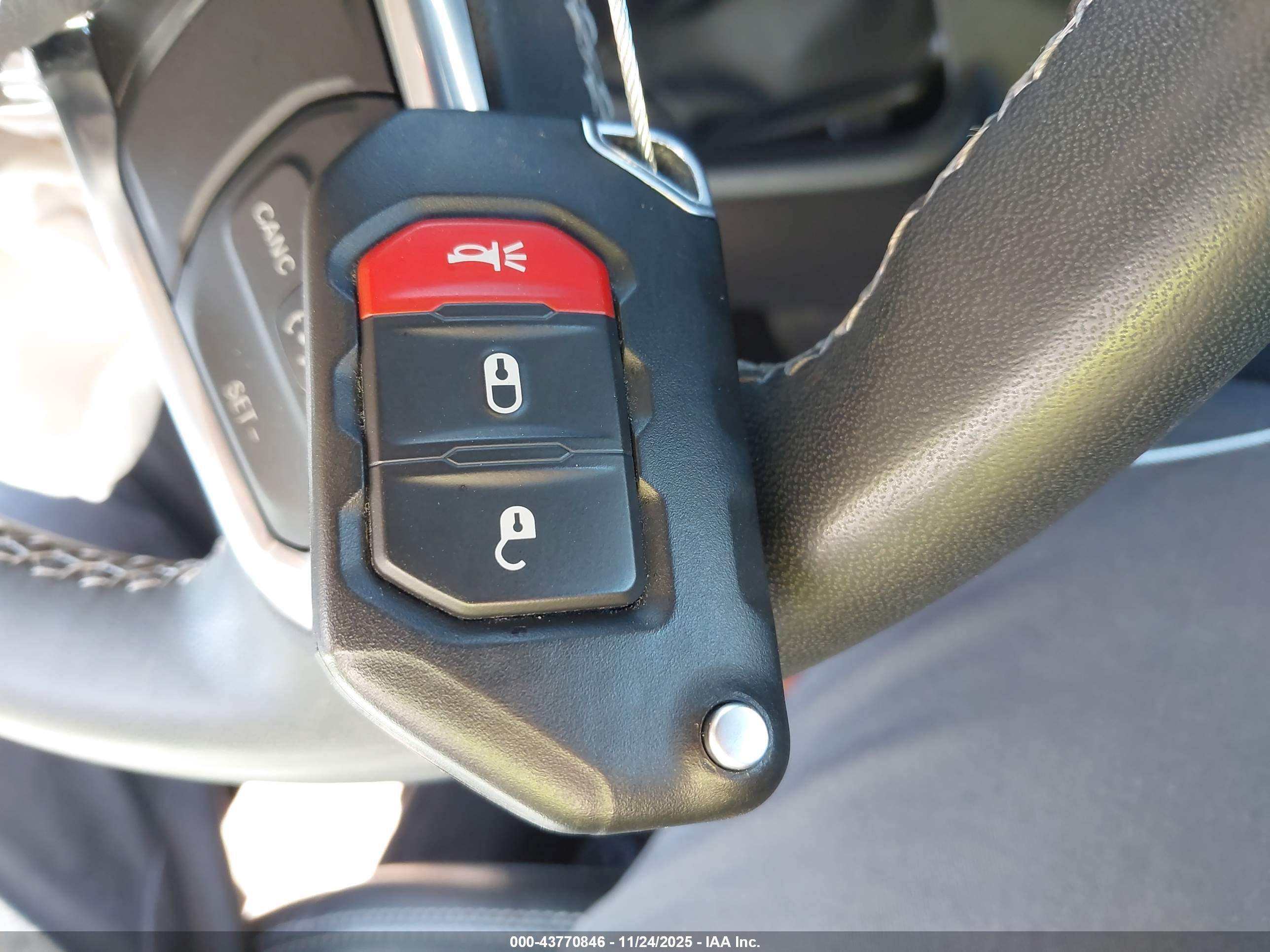 JEEP WRANGLER image 11