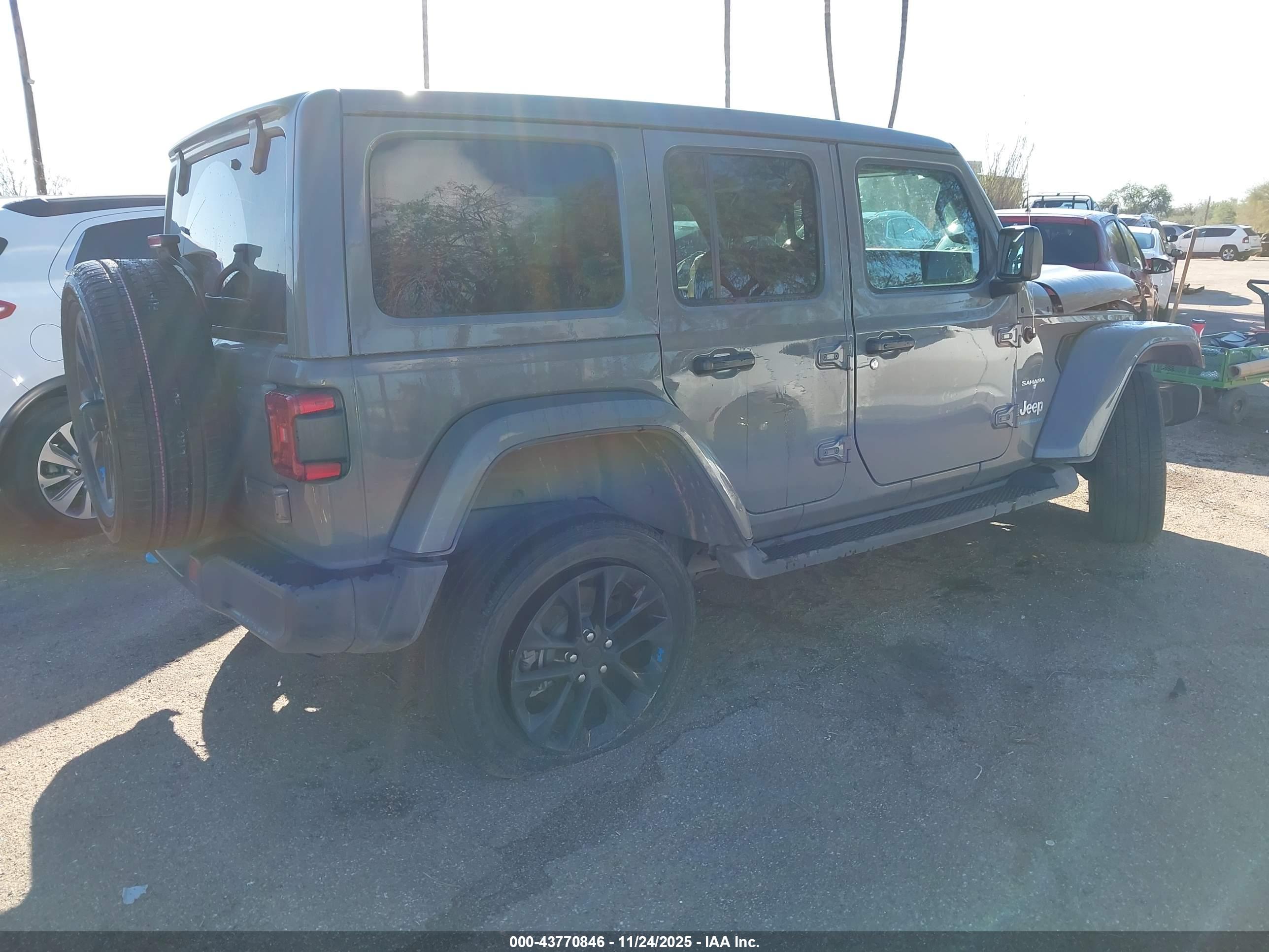 JEEP WRANGLER image 4