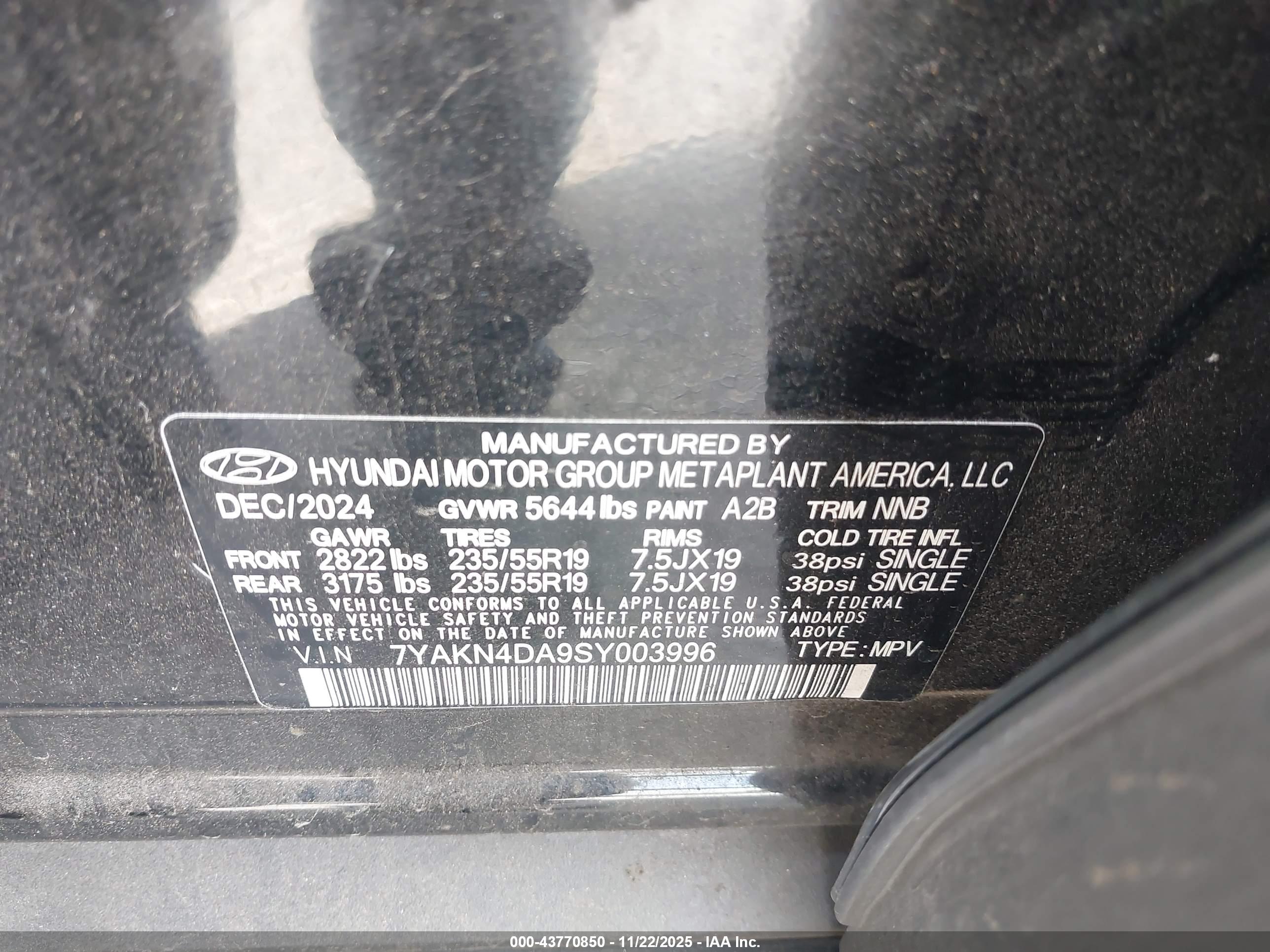 HYUNDAI IONIQ image 9