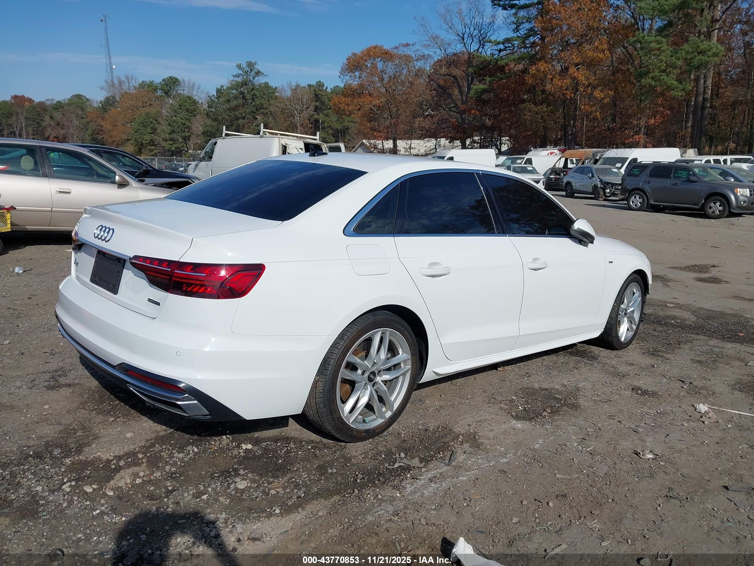 AUDI A4 image 4