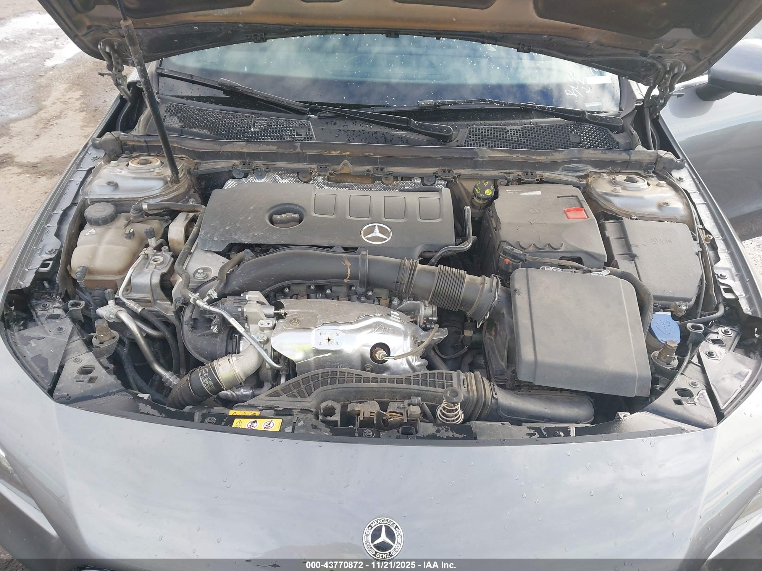 MERCEDES-BENZ CLA image 10