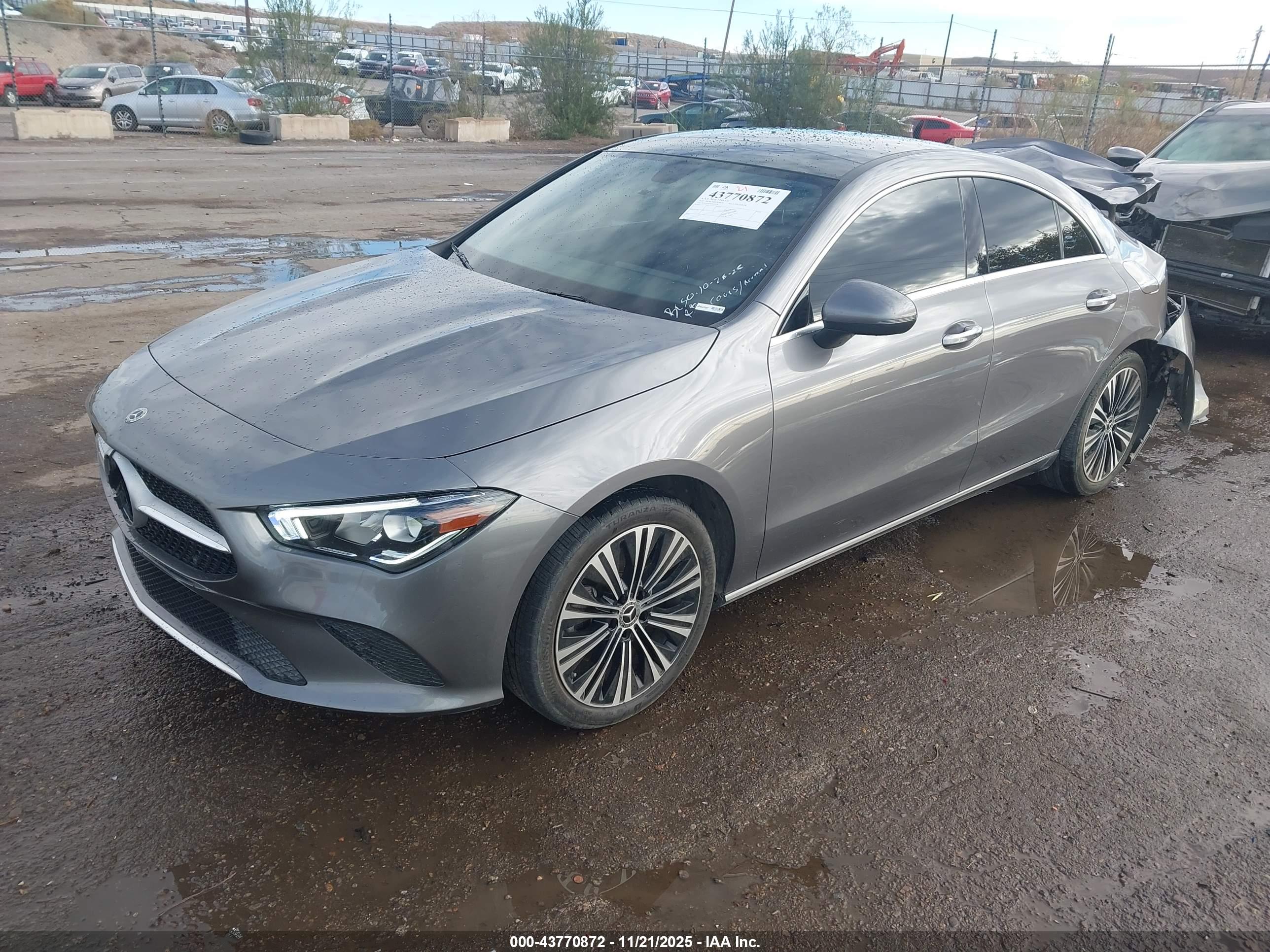 MERCEDES-BENZ CLA image 2