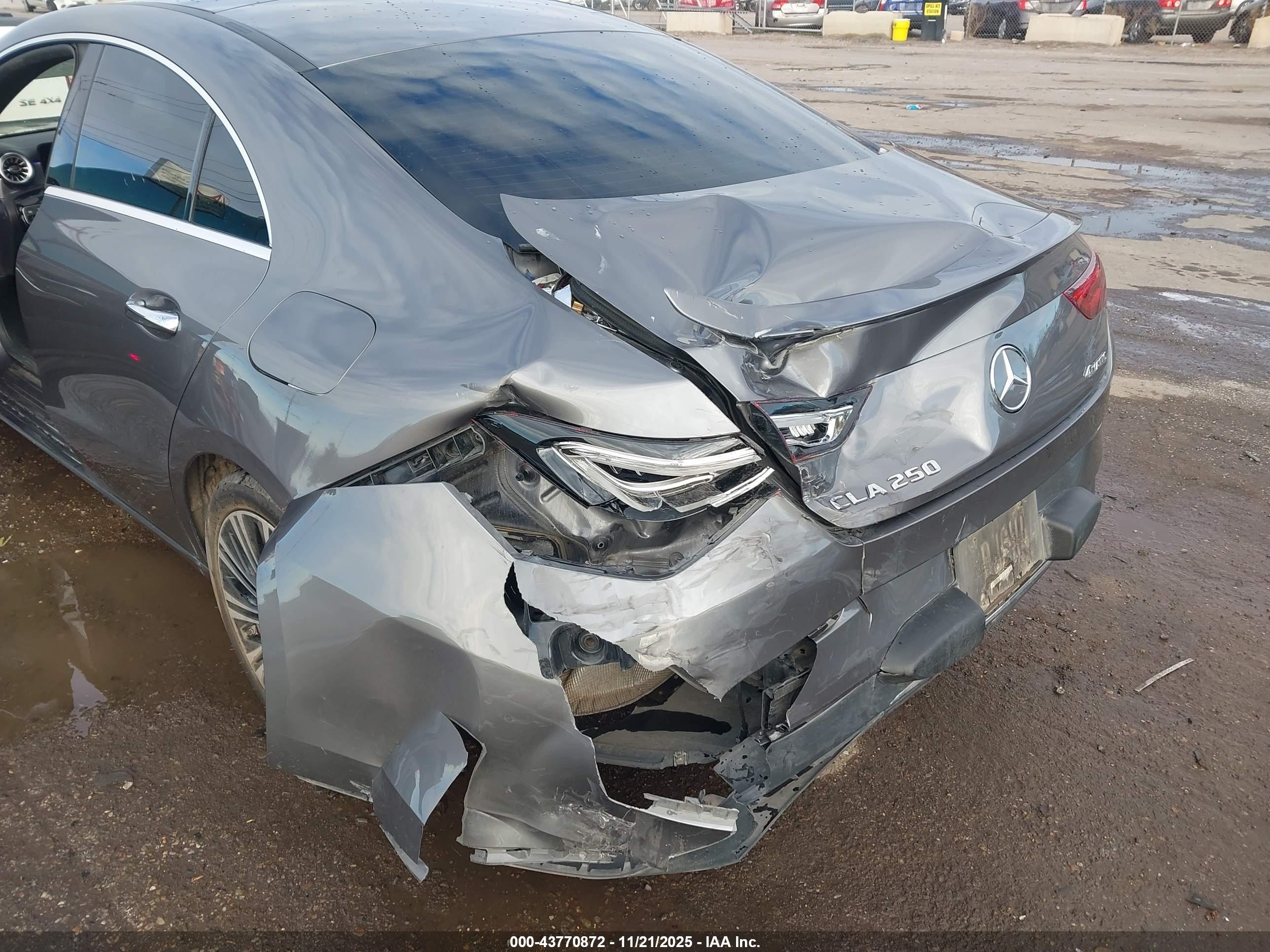 MERCEDES-BENZ CLA image 6